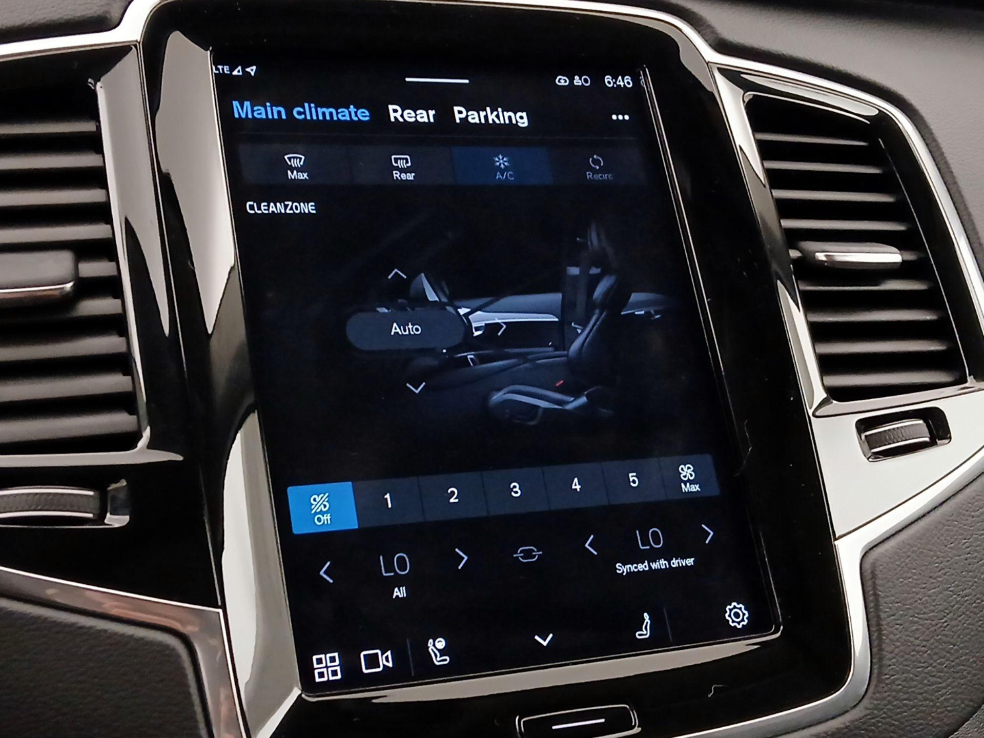 Thumbnail: 2024 Volvo XC90 - 17