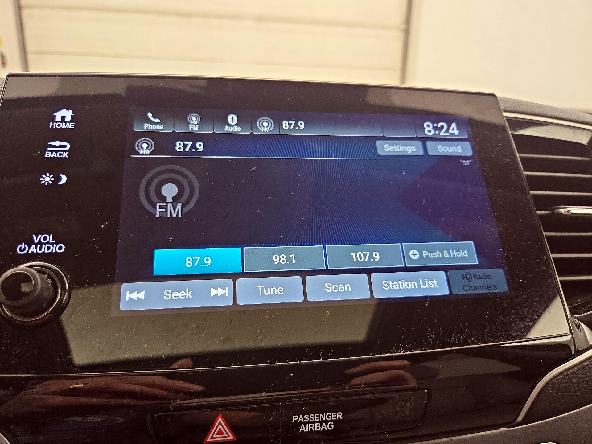 Thumbnail: 2019 Honda Pilot - 15