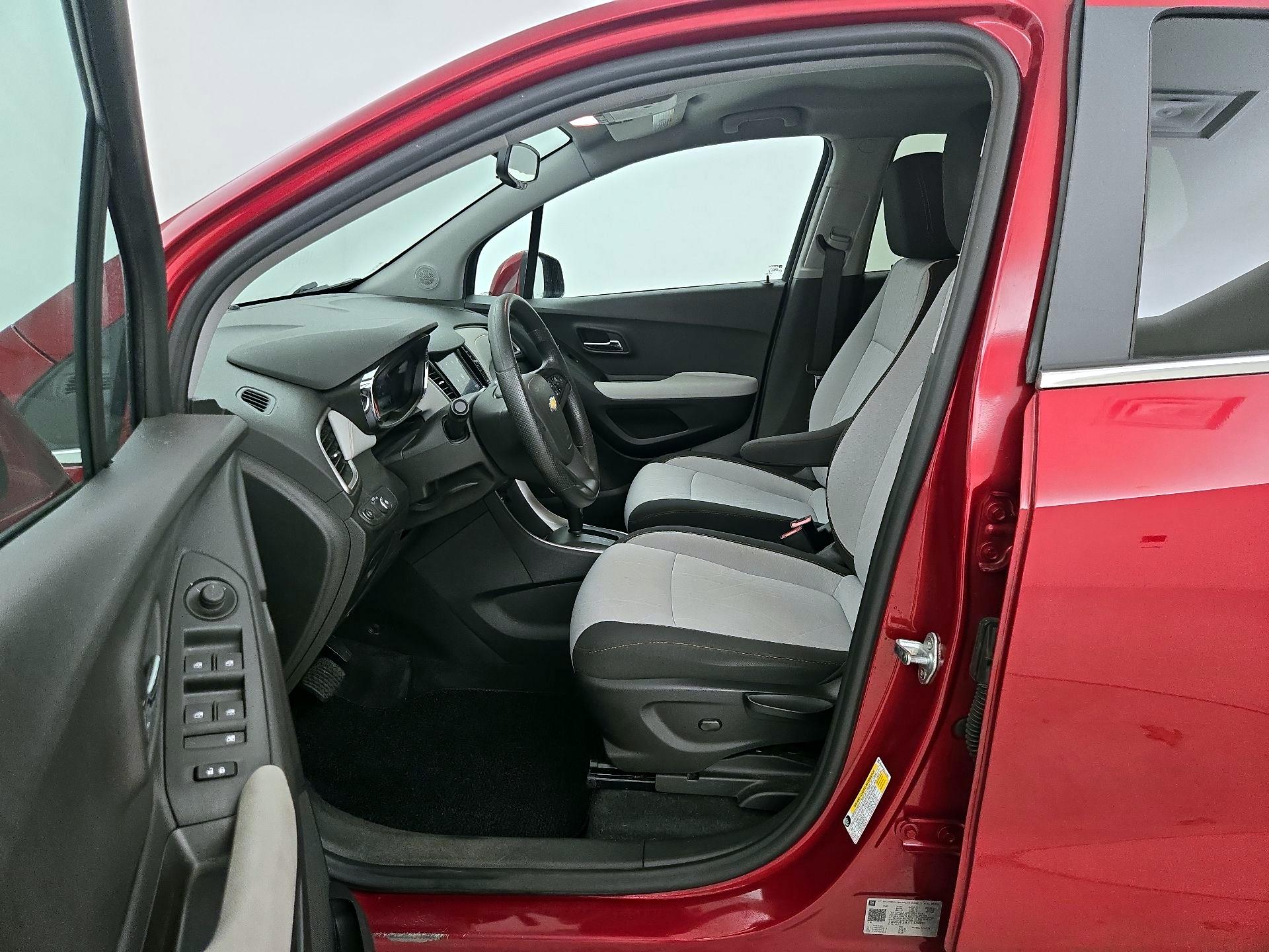 Thumbnail: 2020 Chevrolet Trax - 11