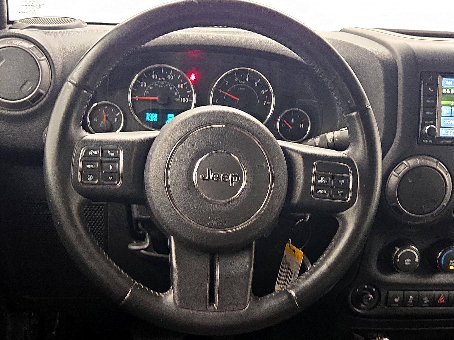 Thumbnail: 2017 Jeep Wrangler - 10