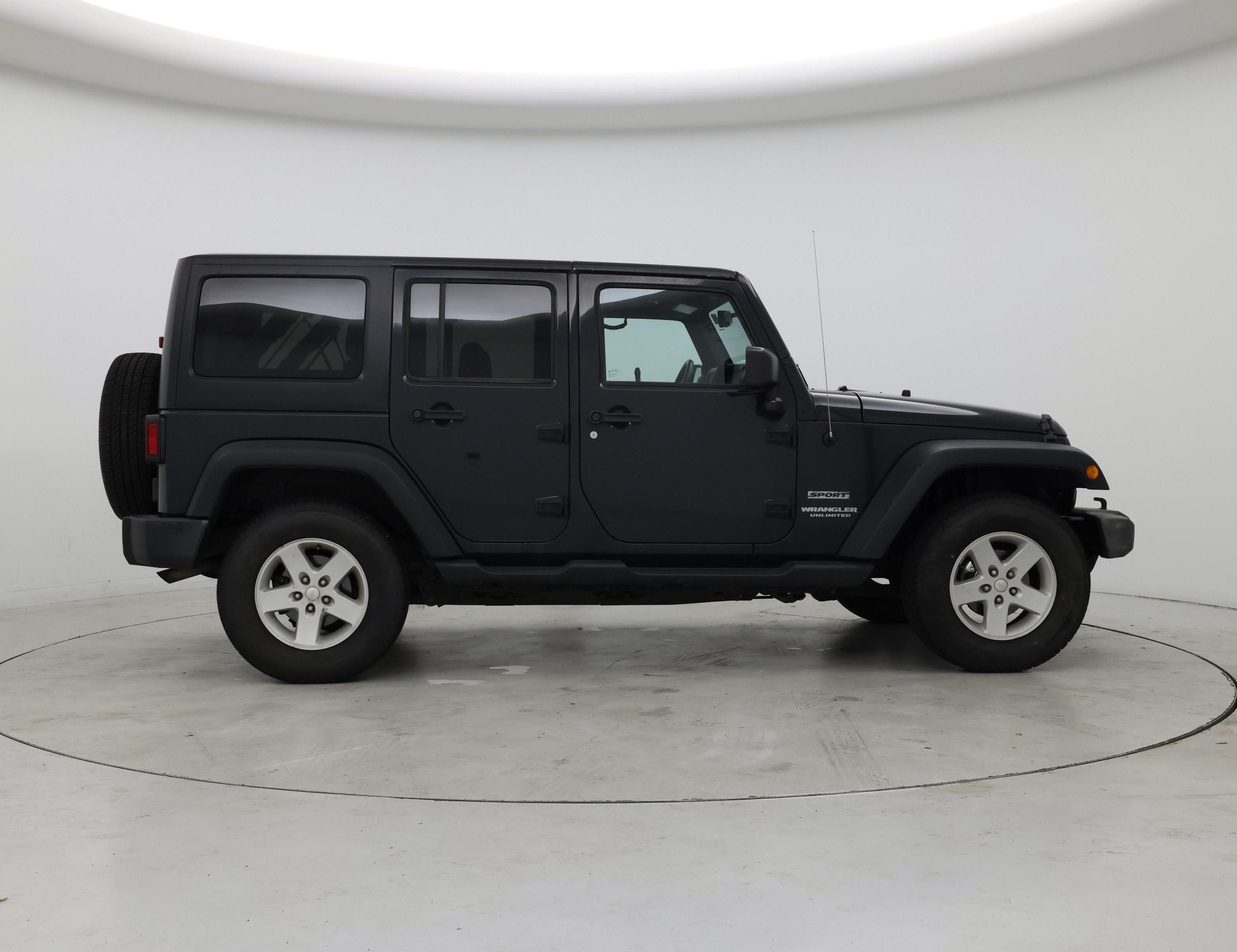 Thumbnail: 2017 Jeep Wrangler - 7