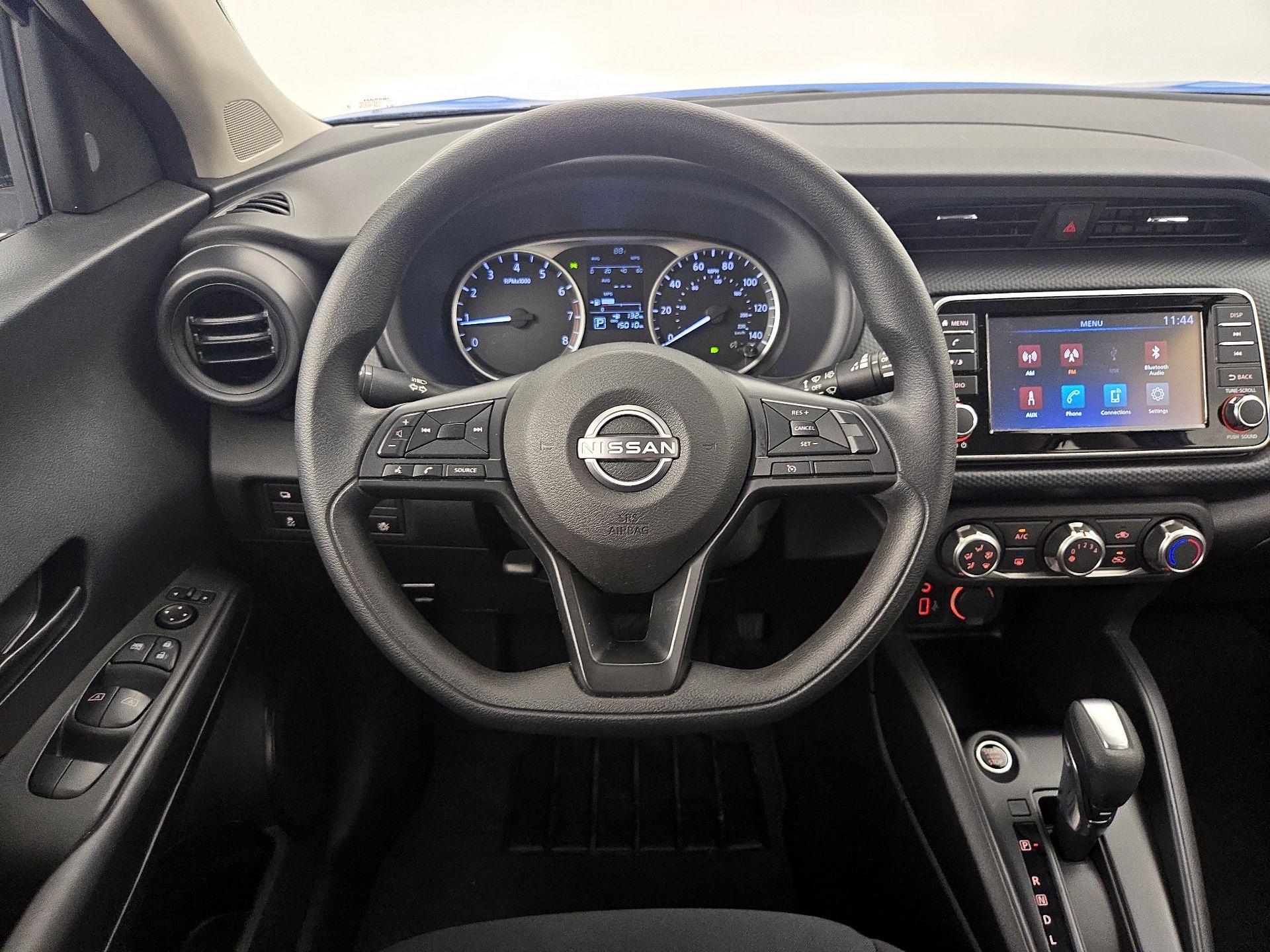 Thumbnail: 2023 Nissan Kicks - 10