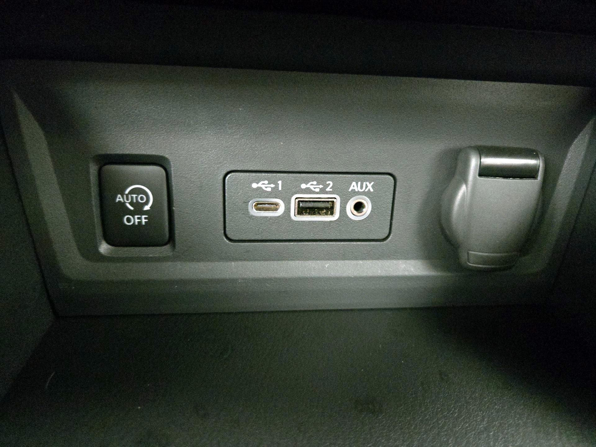 Thumbnail: 2024 Nissan Sentra - 18