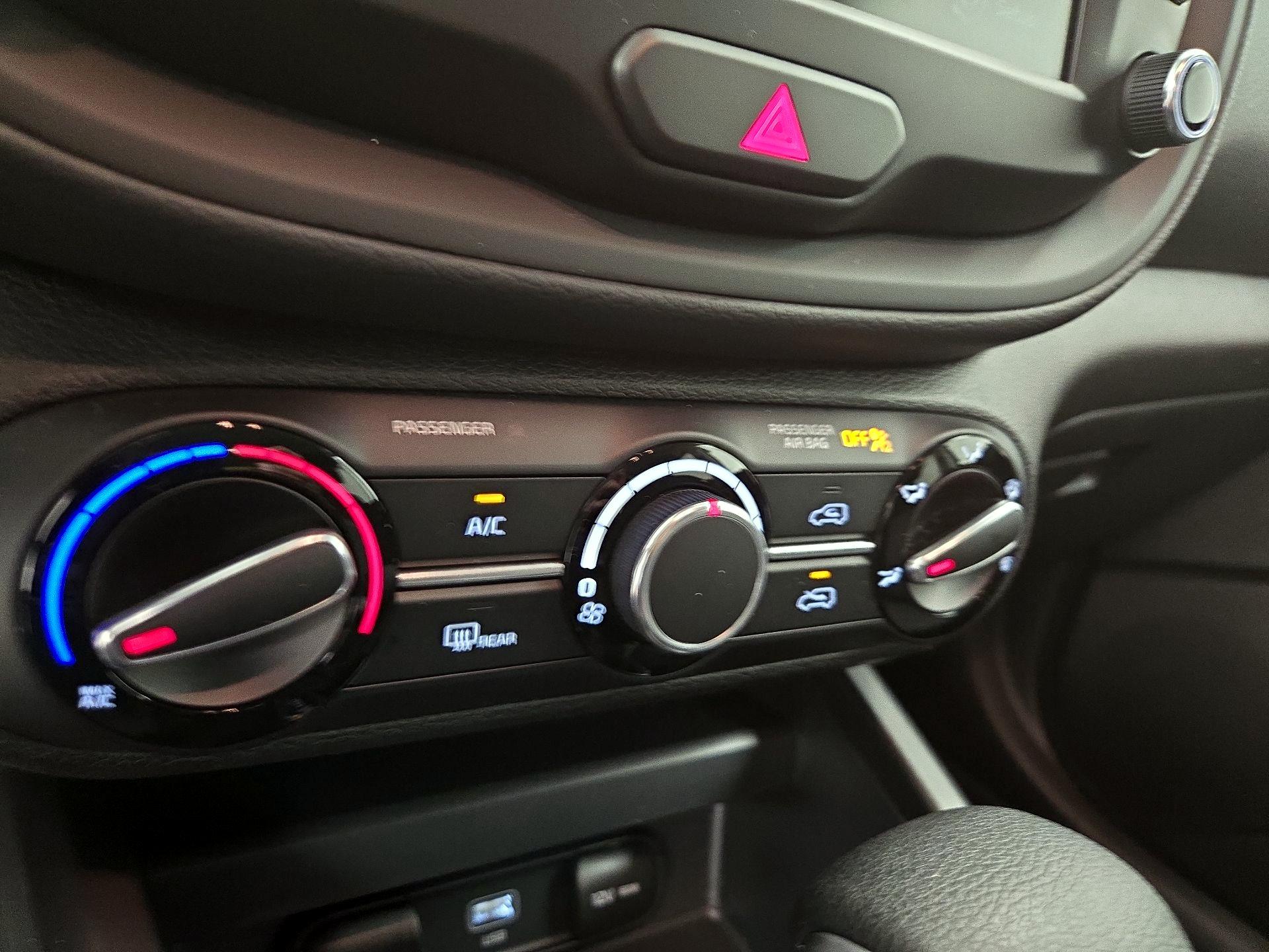 Thumbnail: 2023 Kia Soul - 16