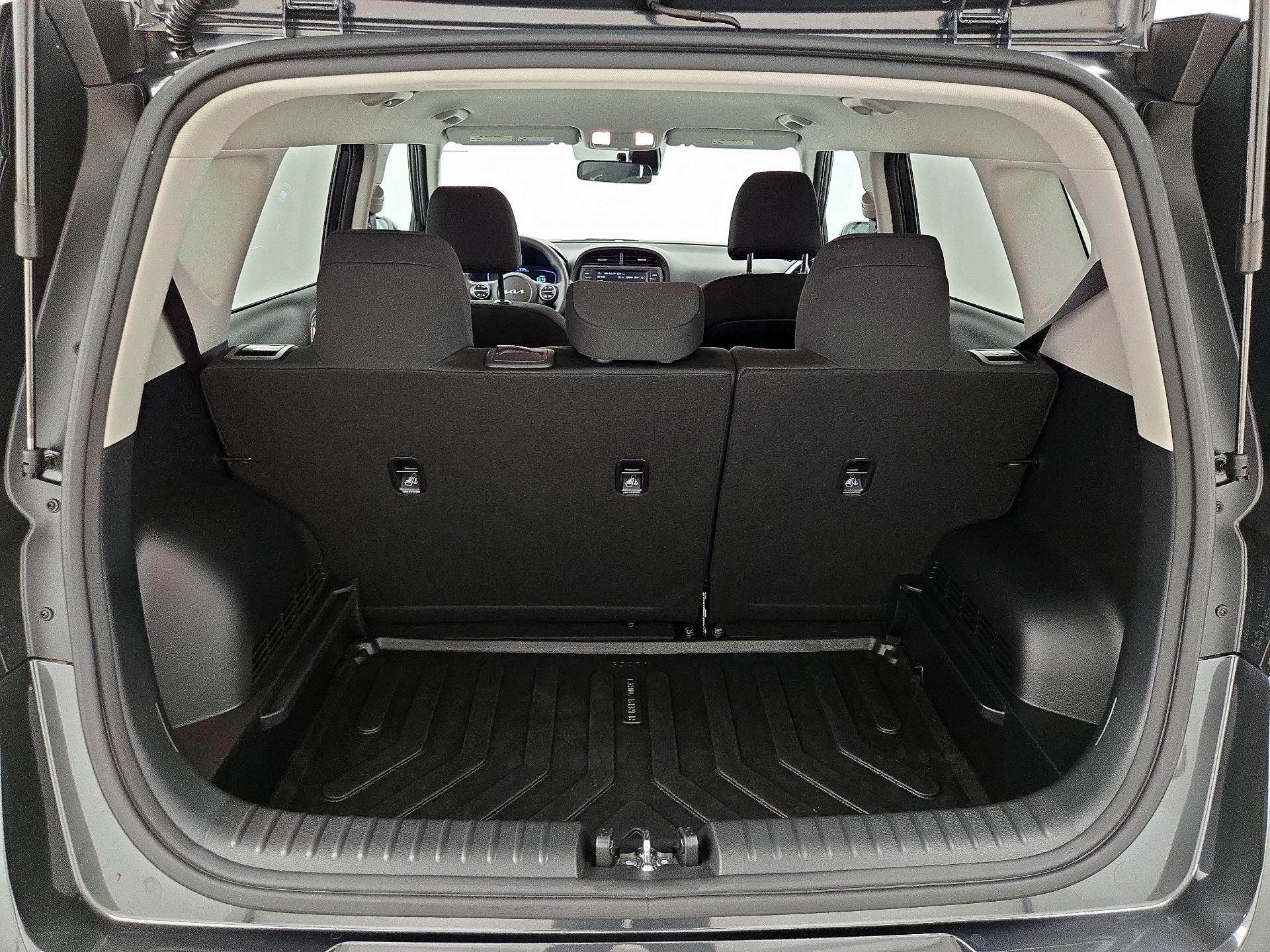 Thumbnail: 2023 Kia Soul - 20