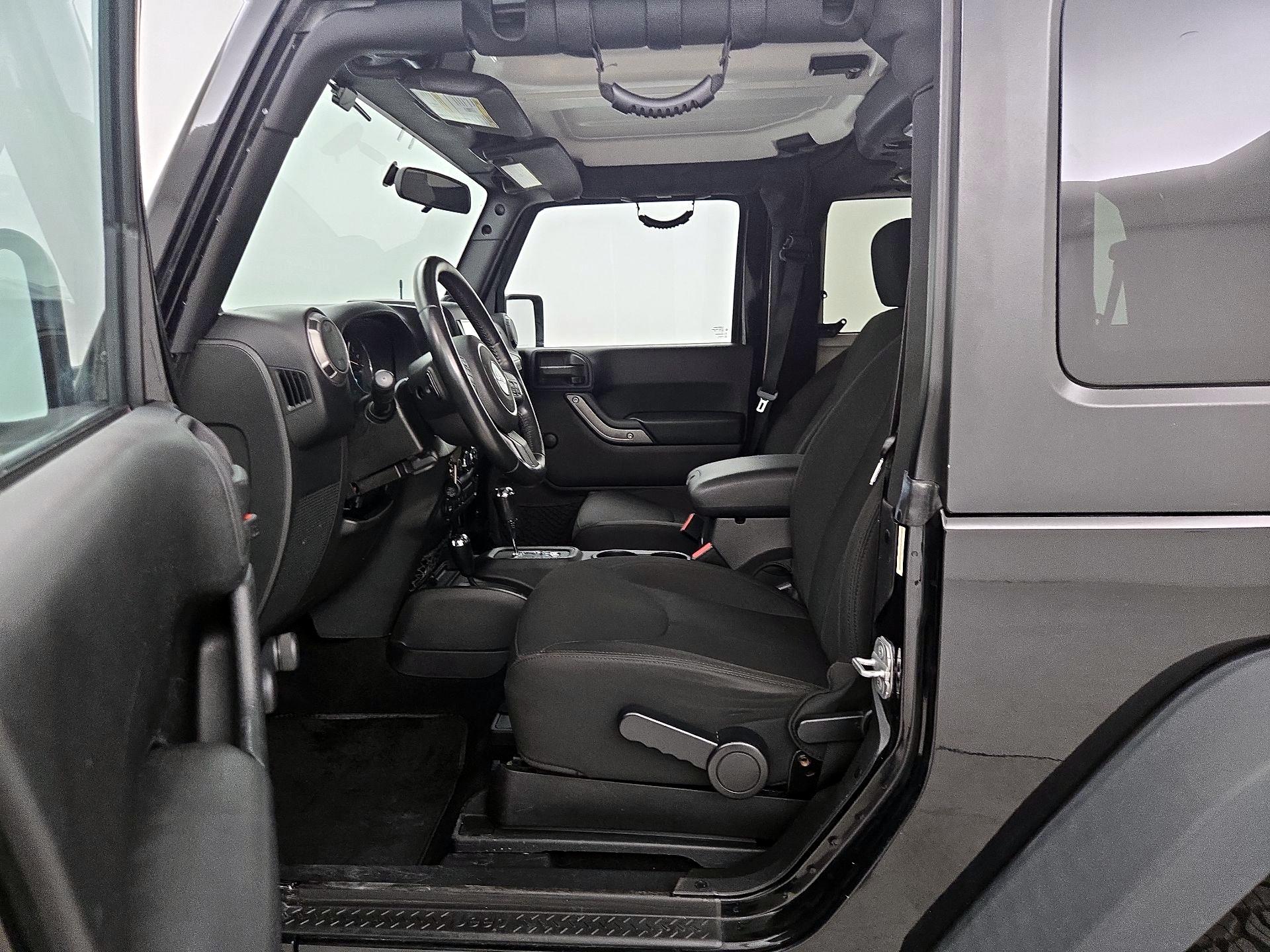 Thumbnail: 2014 Jeep Wrangler - 11