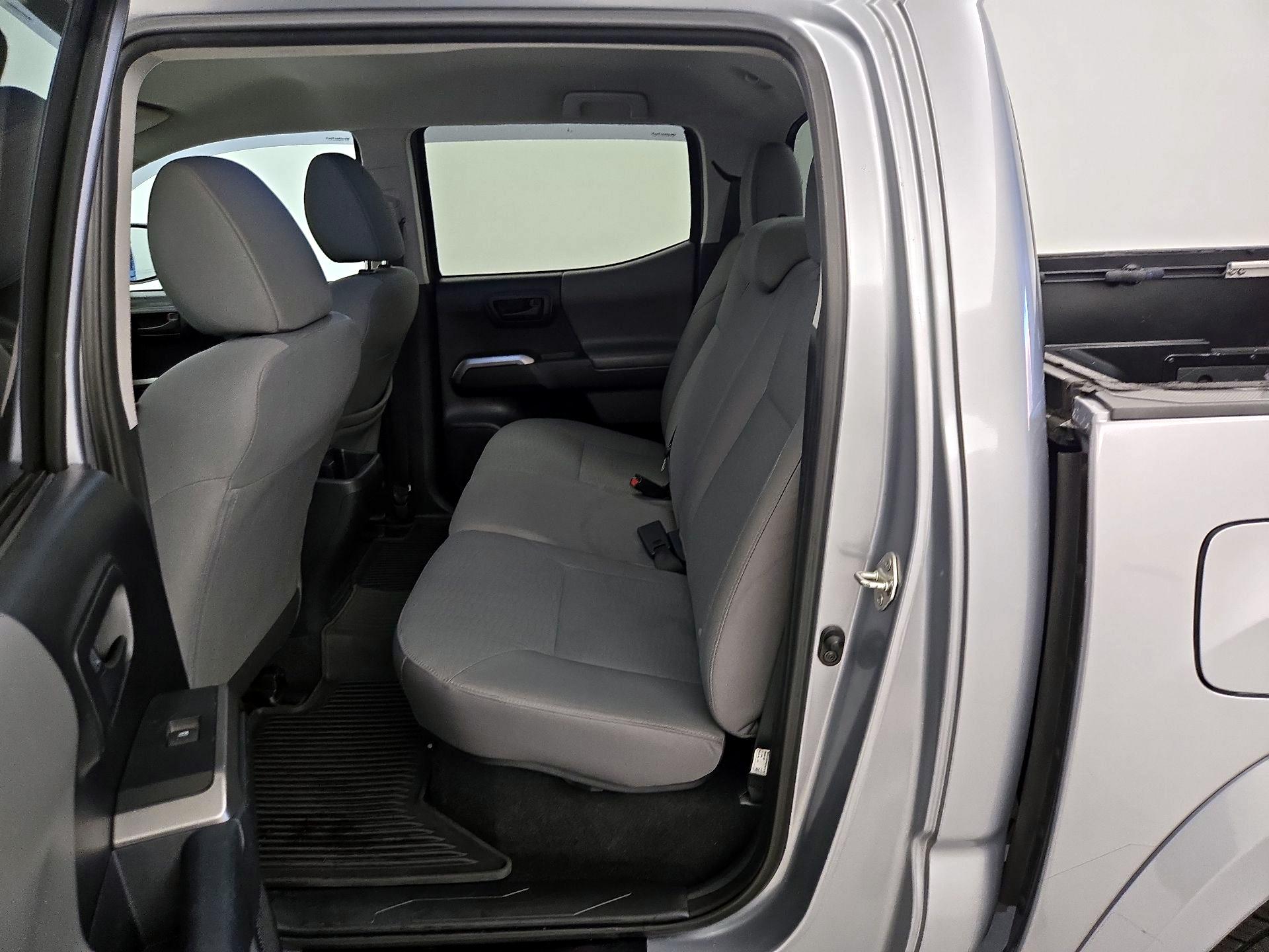 Thumbnail: 2017 Toyota Tacoma - 19