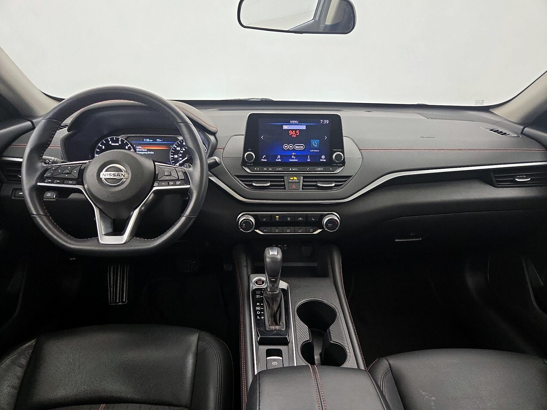 Thumbnail: 2020 Nissan Altima - 9