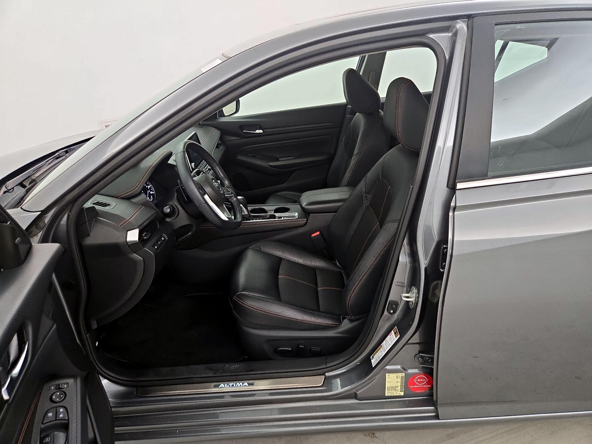 Thumbnail: 2020 Nissan Altima - 11
