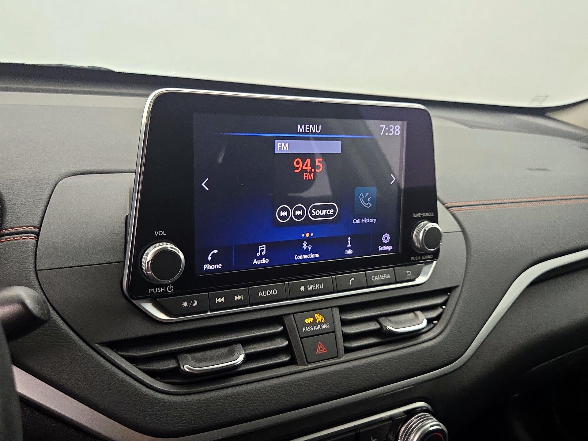 Thumbnail: 2020 Nissan Altima - 15