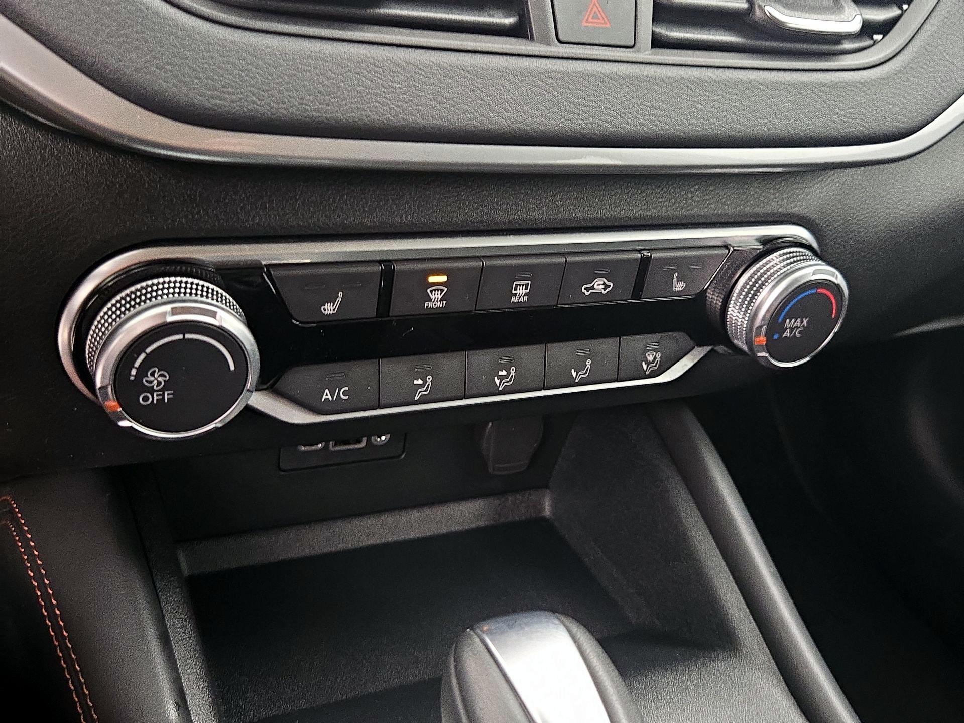 Thumbnail: 2020 Nissan Altima - 16