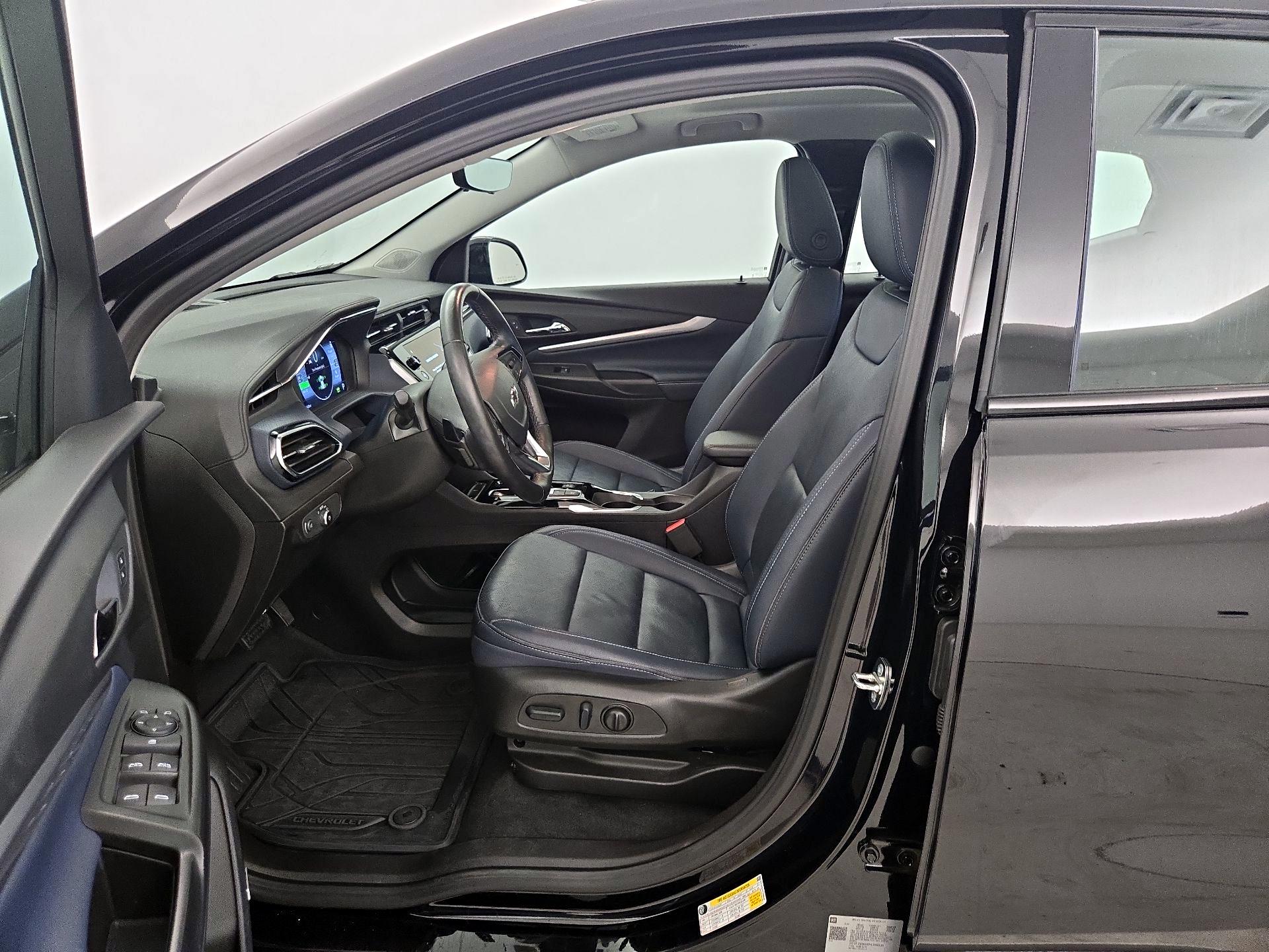 Thumbnail: 2023 Chevrolet Bolt EUV - 11
