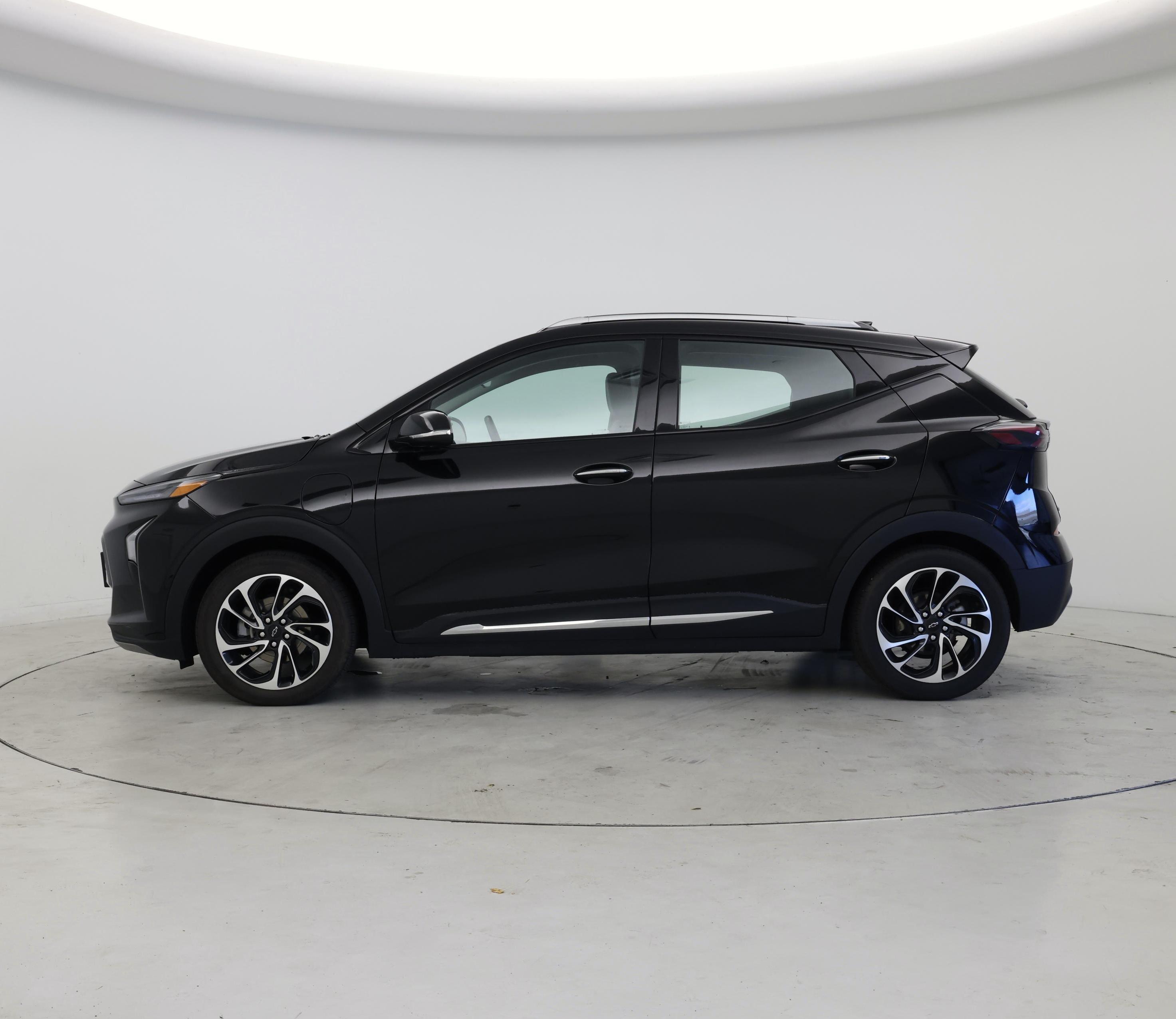 Thumbnail: 2023 Chevrolet Bolt EUV - 3