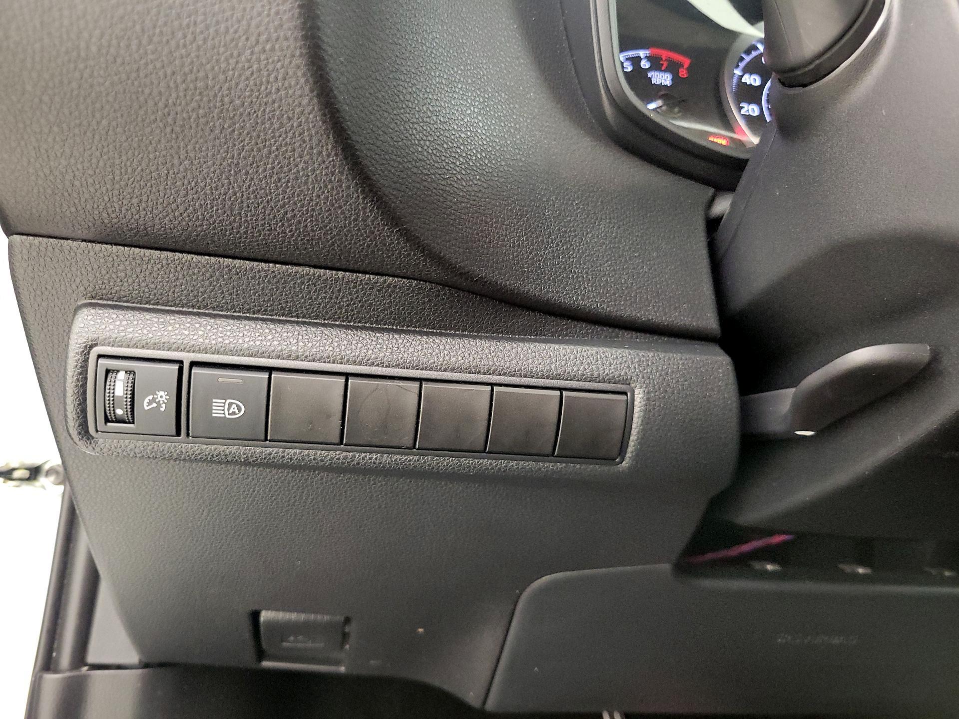 Thumbnail: 2022 Toyota Corolla - 13