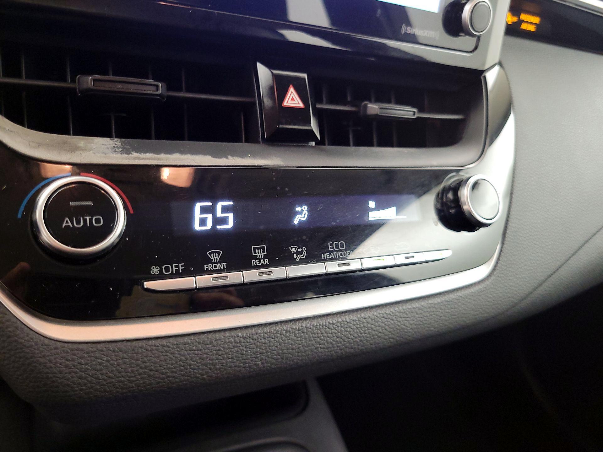 Thumbnail: 2022 Toyota Corolla - 16