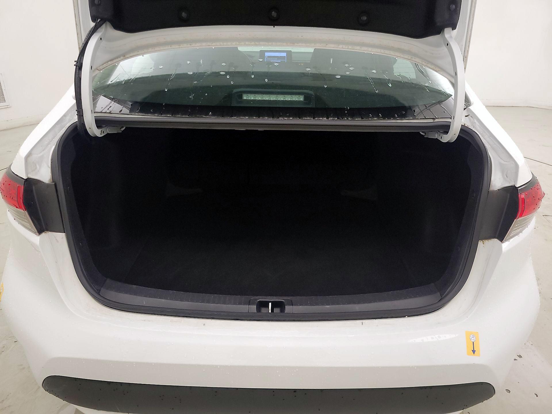 Thumbnail: 2022 Toyota Corolla - 20