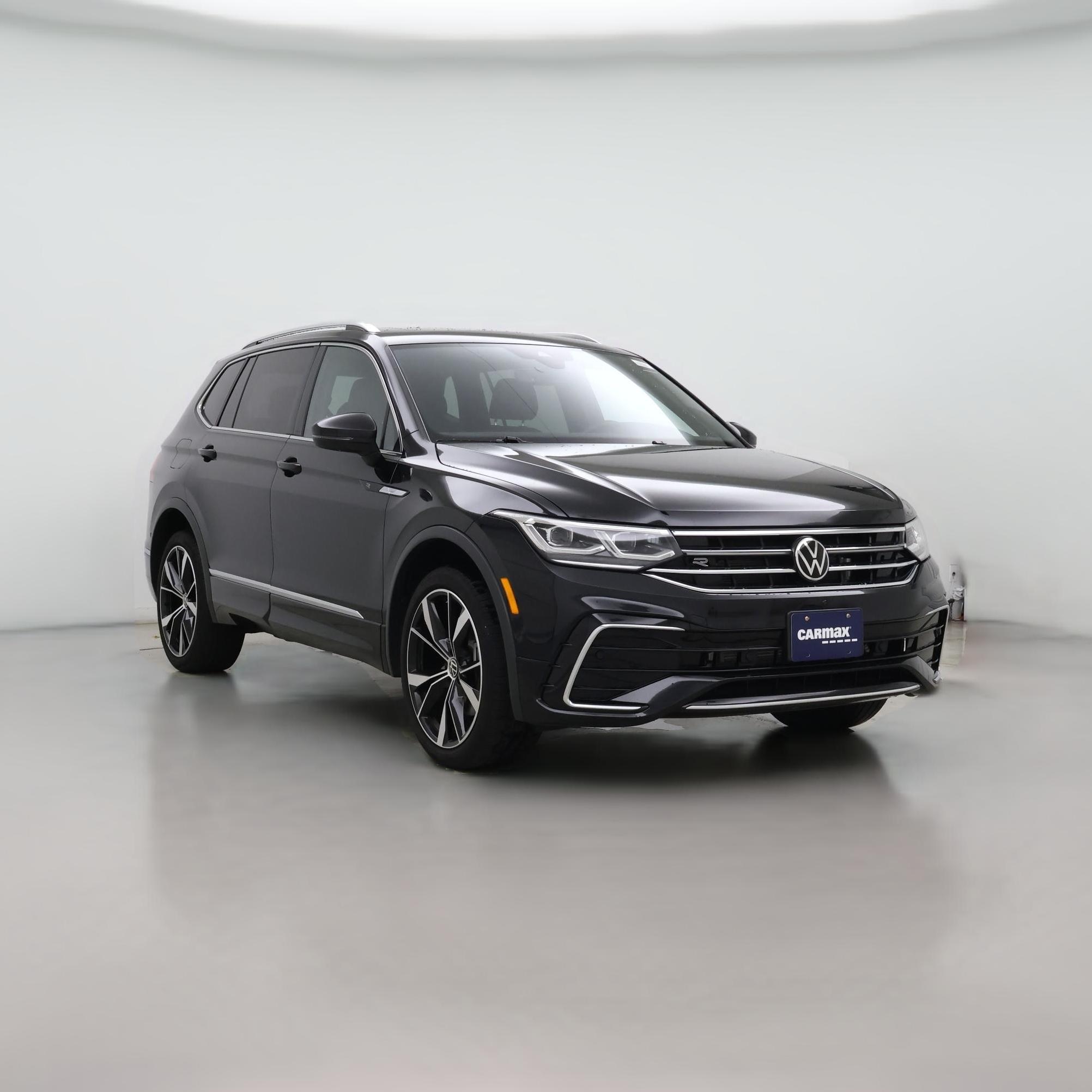 Thumbnail: 2022 Volkswagen Tiguan - 1