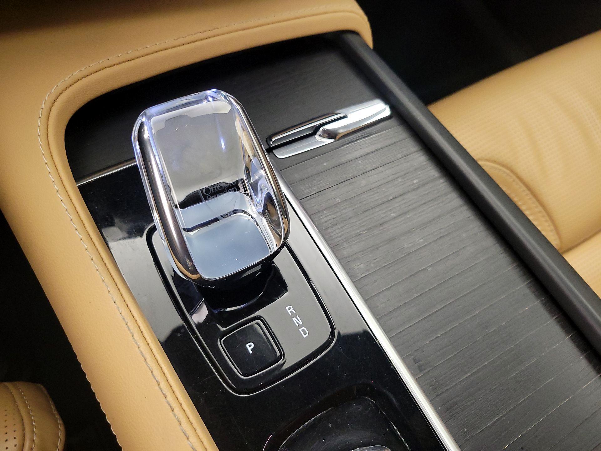 Thumbnail: 2024 Volvo XC90 - 18