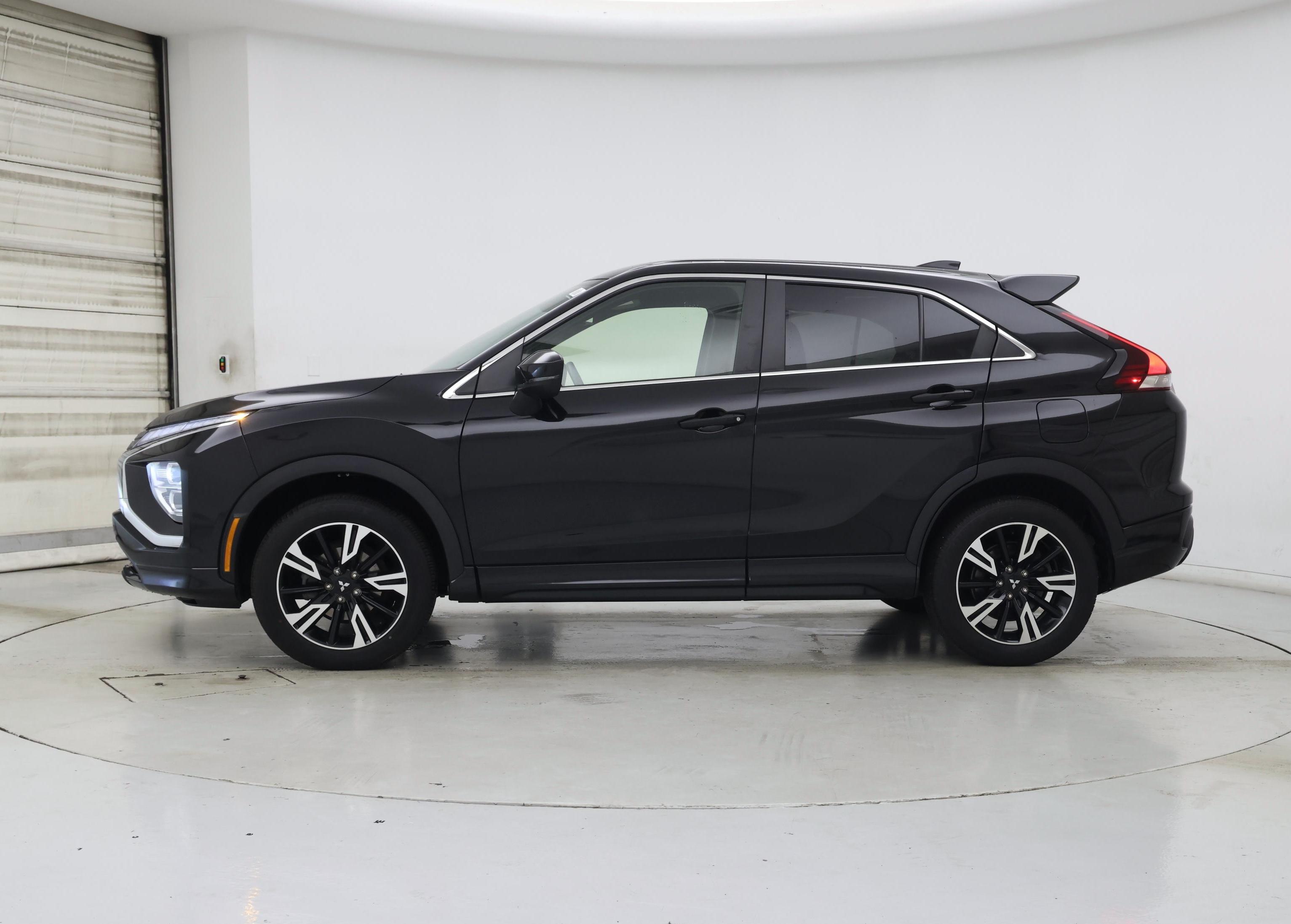 Thumbnail: 2023 Mitsubishi Eclipse Cross - 3