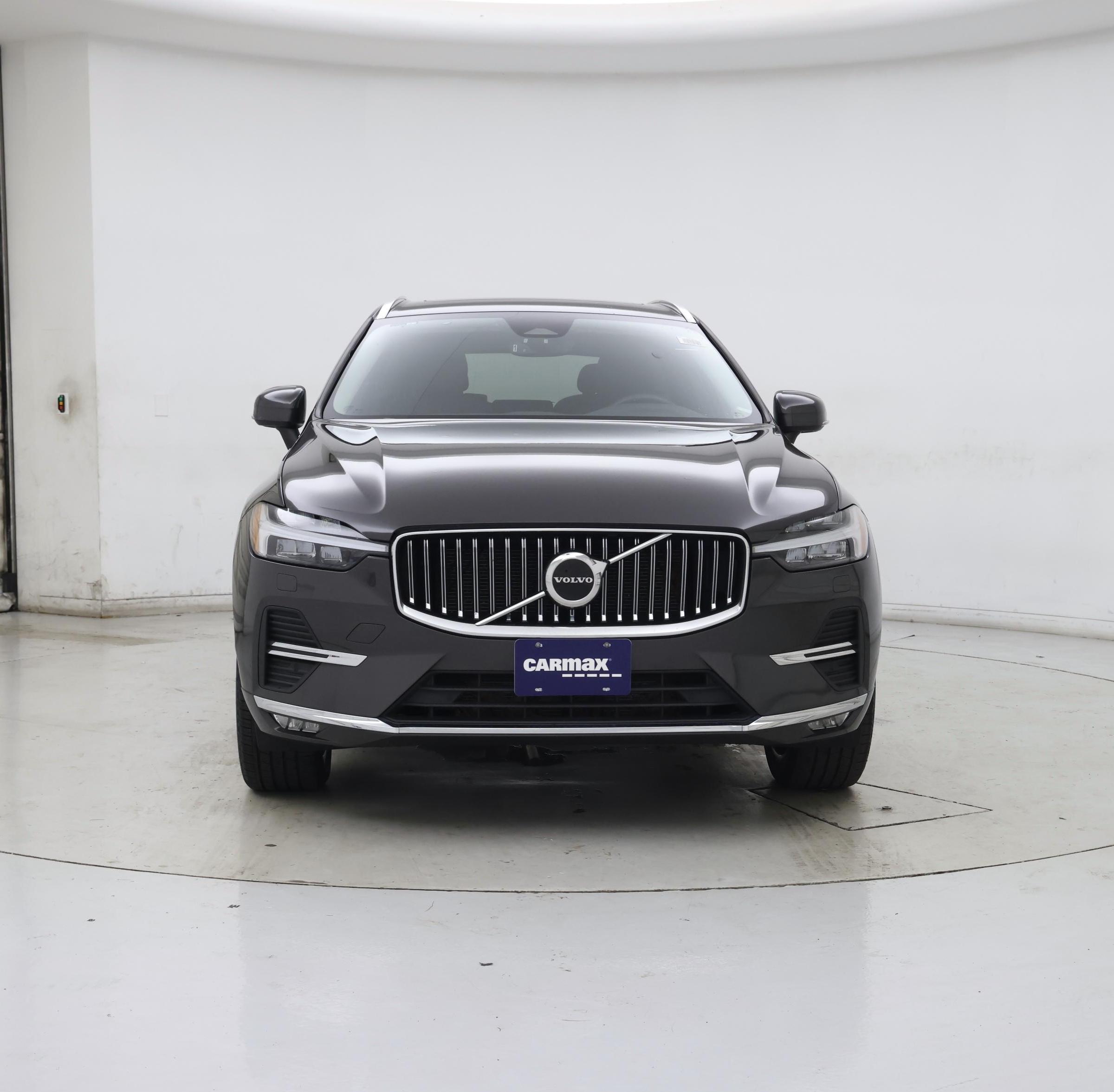 Thumbnail: 2022 Volvo XC60 - 5