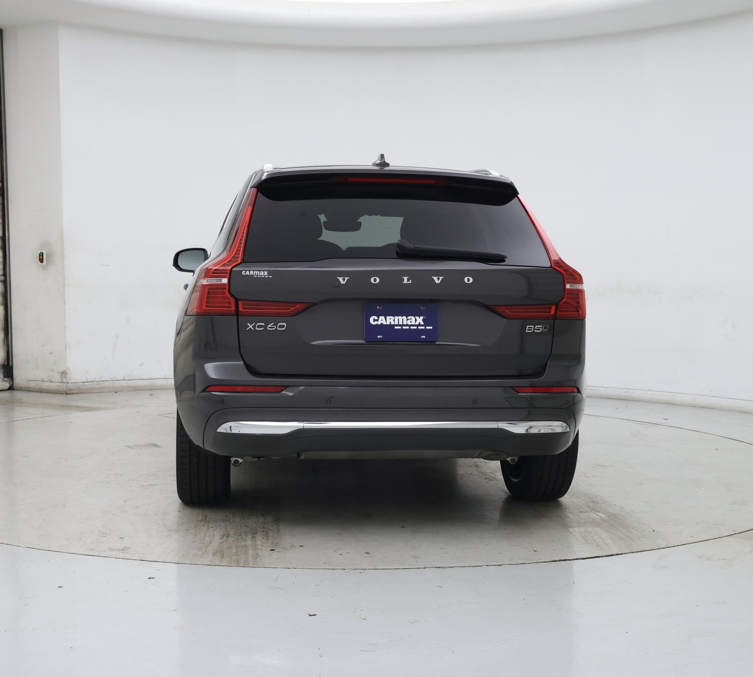 Thumbnail: 2022 Volvo XC60 - 6