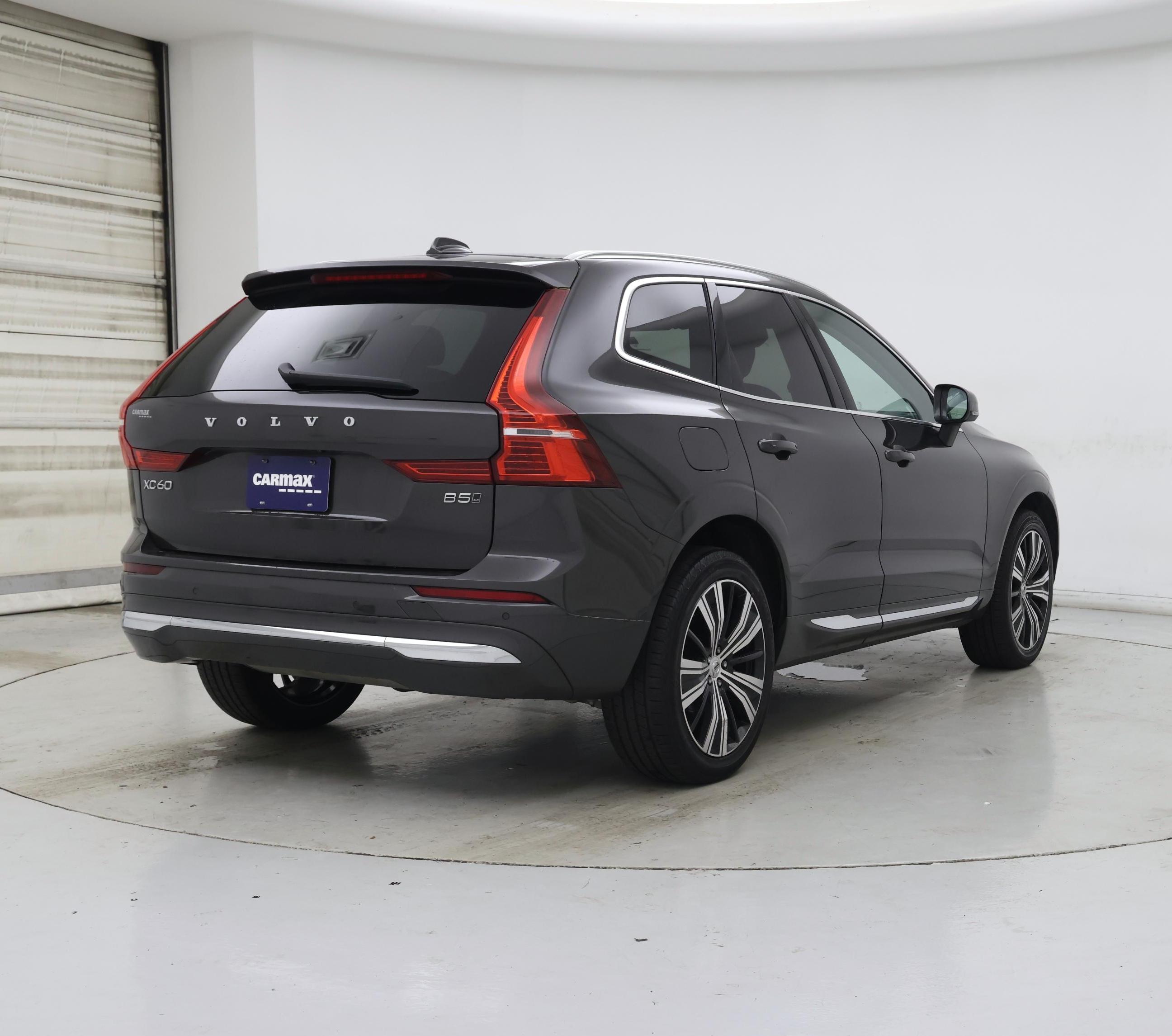 Thumbnail: 2022 Volvo XC60 - 8