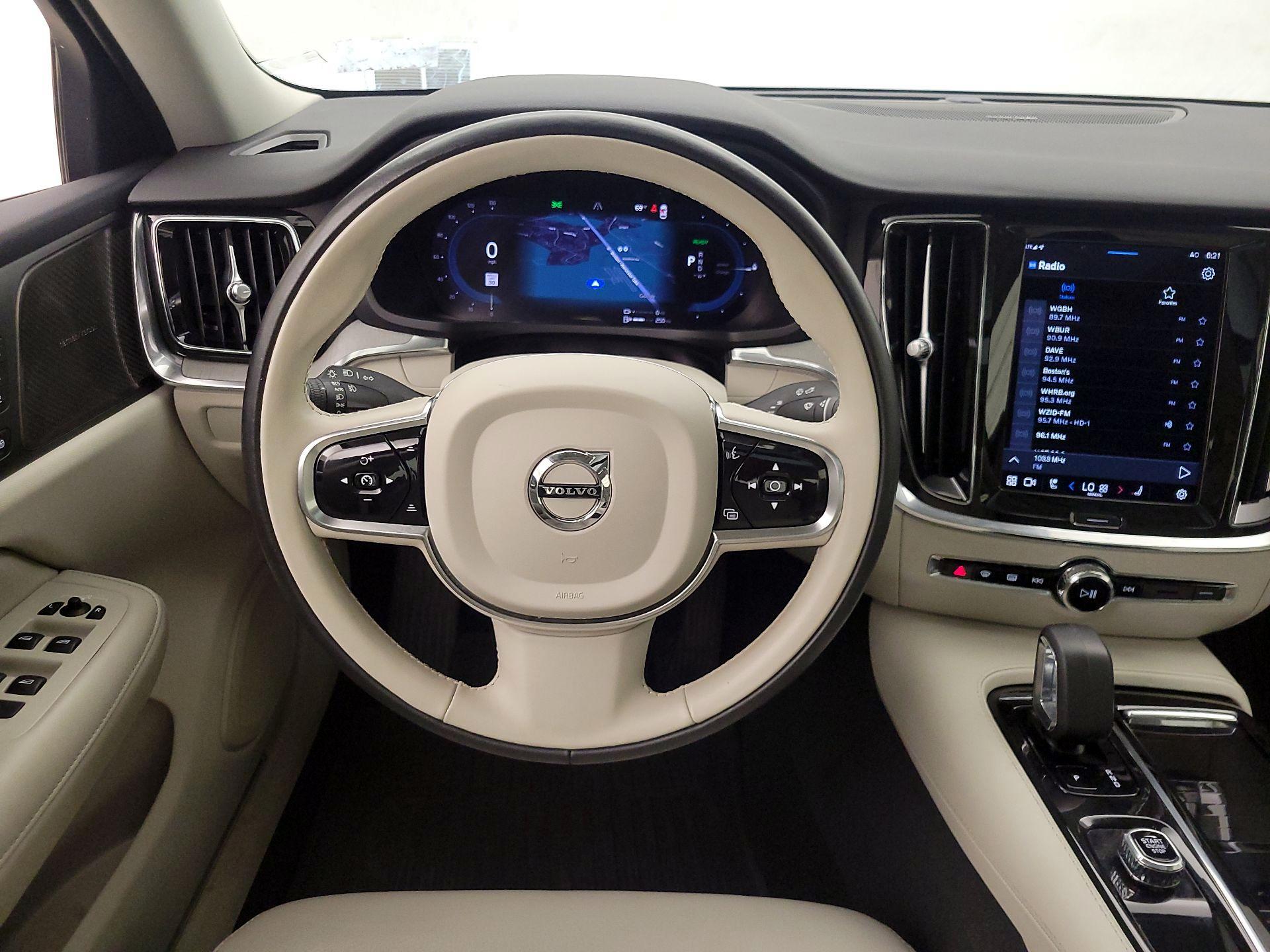 Thumbnail: 2024 Volvo S60 - 10
