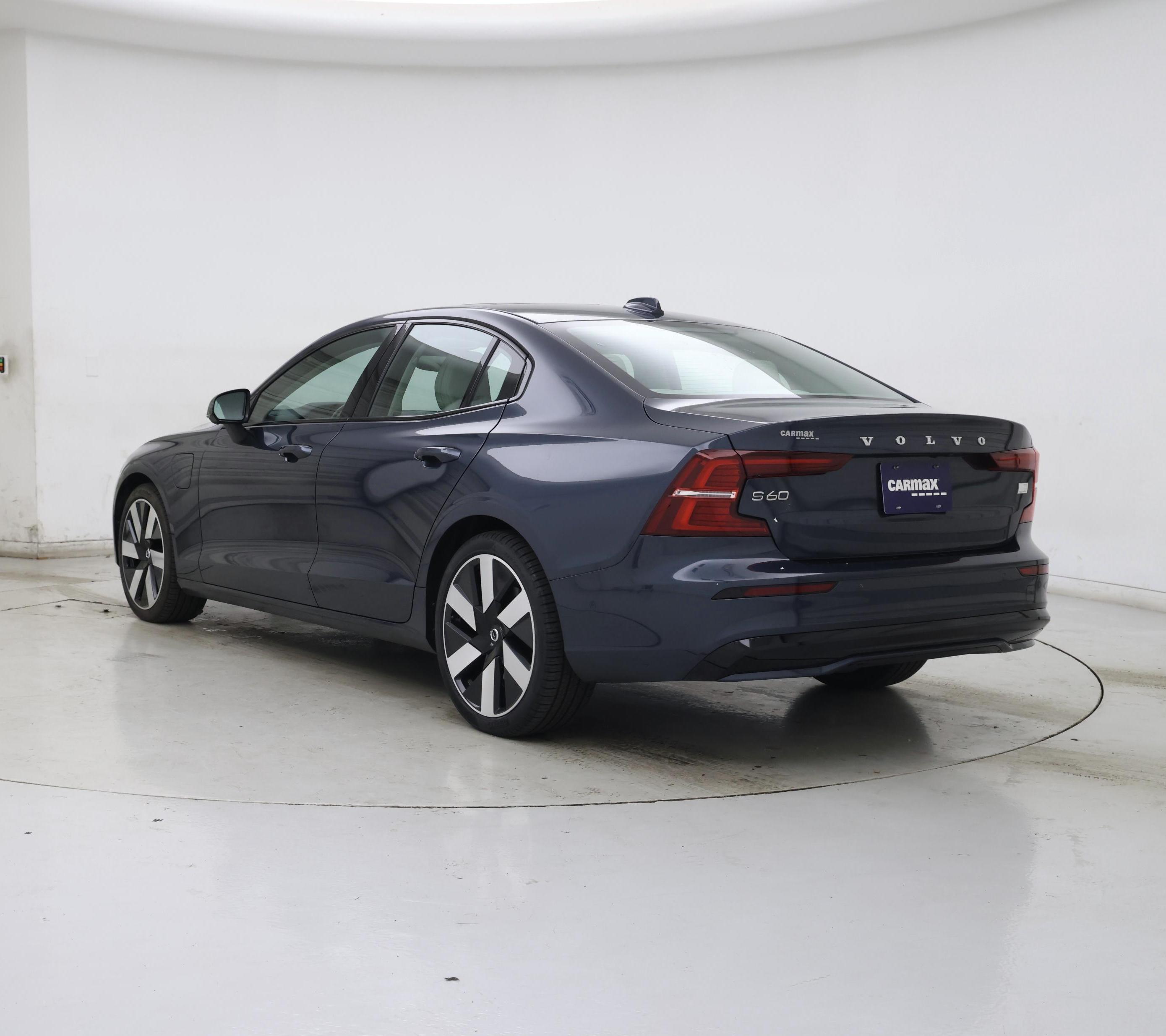 Thumbnail: 2024 Volvo S60 - 2