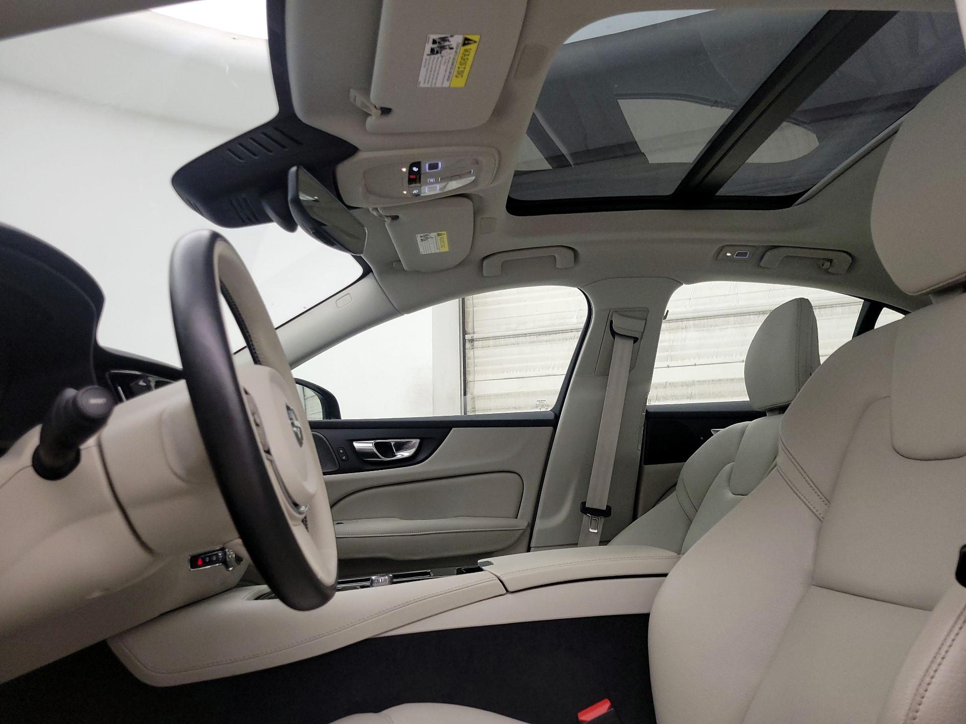 Thumbnail: 2024 Volvo S60 - 20