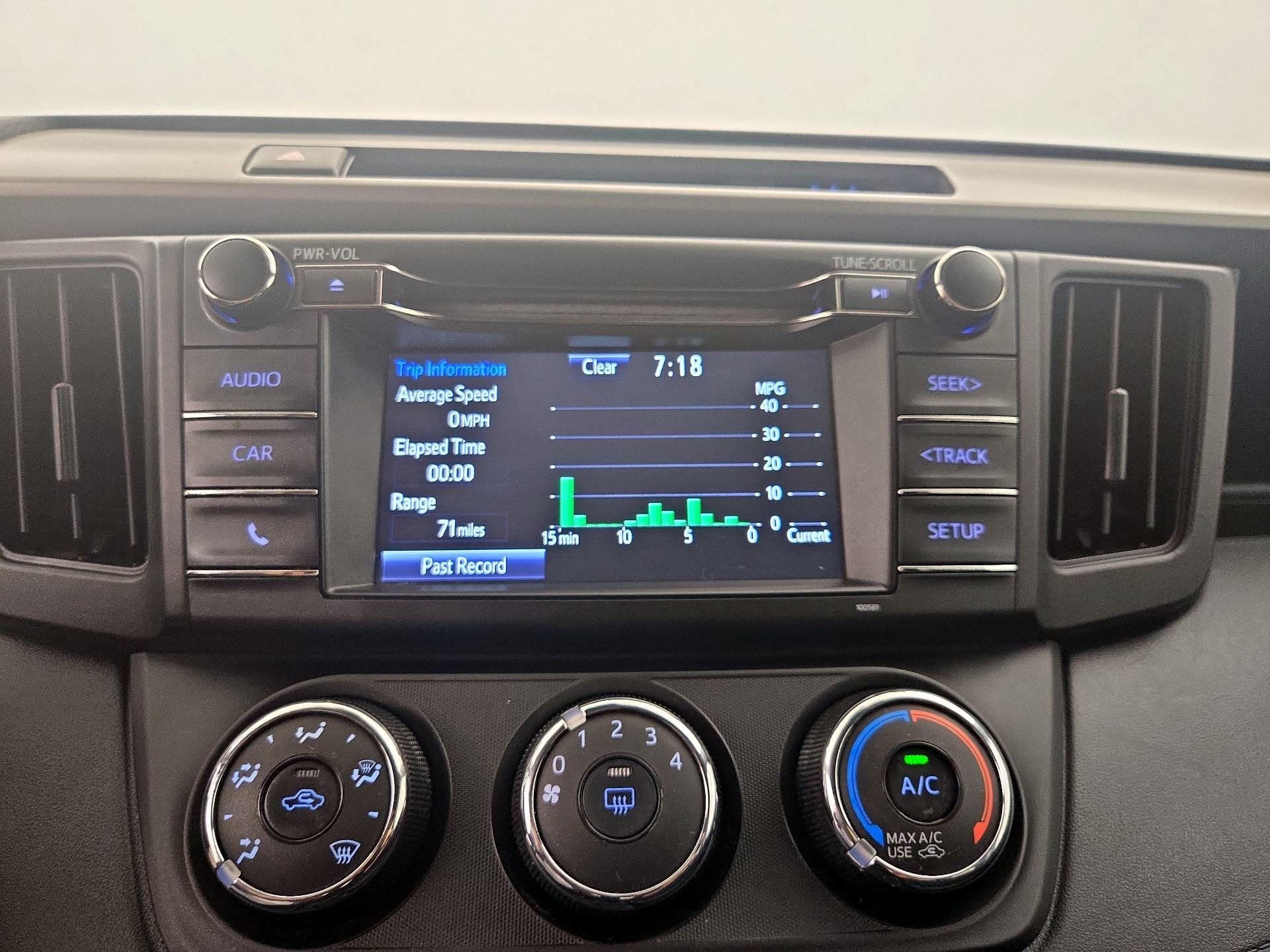 Thumbnail: 2017 Toyota RAV4 - 15