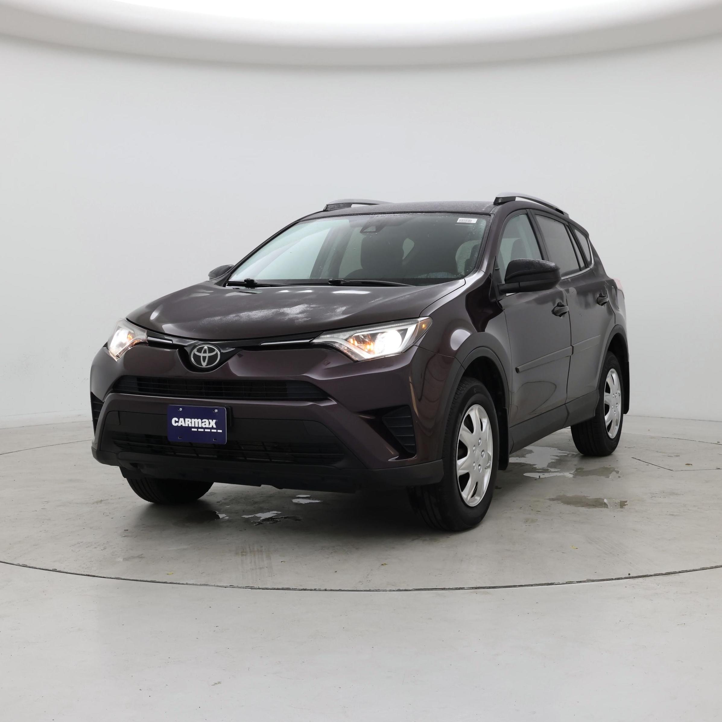 Thumbnail: 2017 Toyota RAV4 - 4