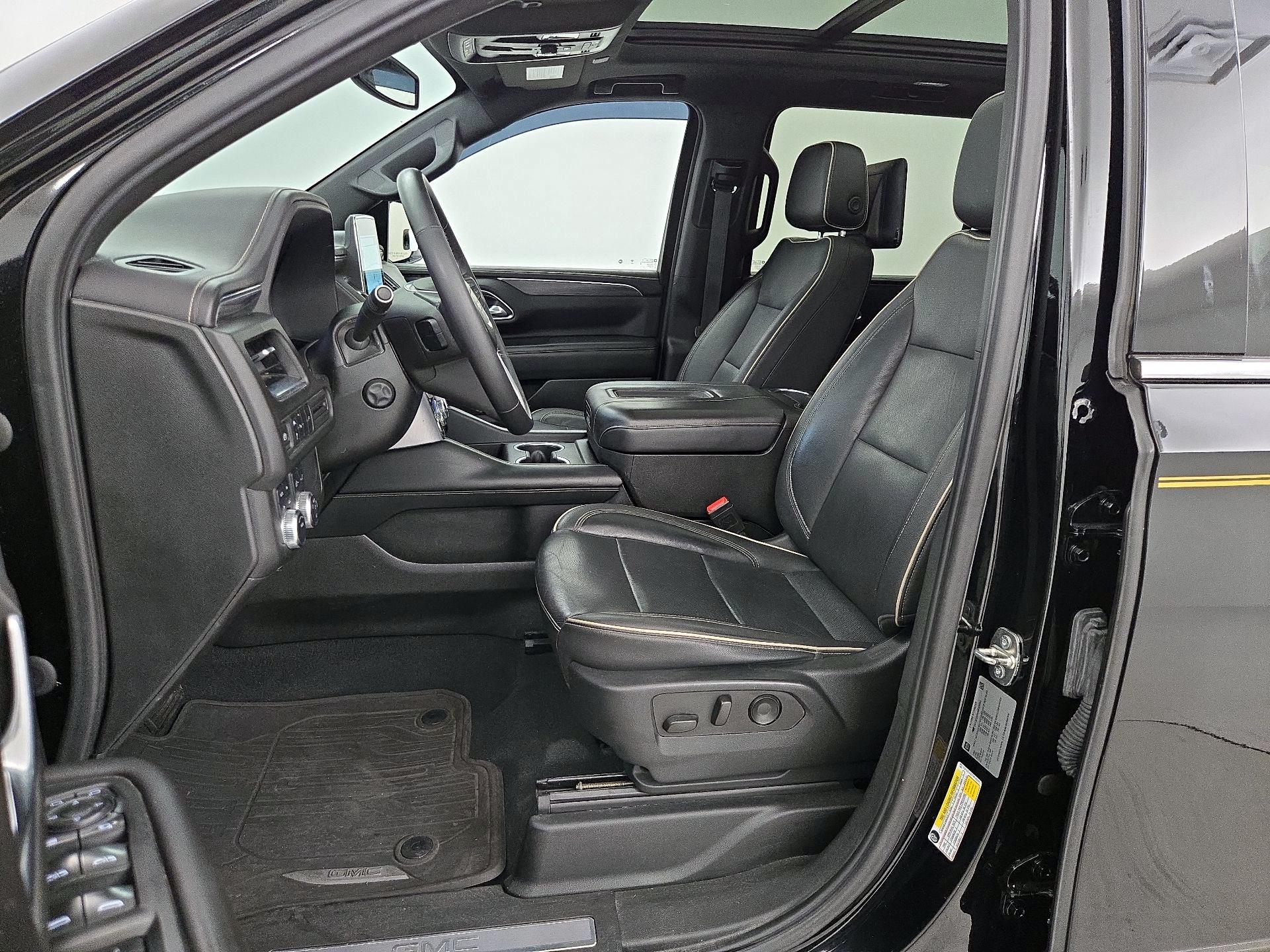 Thumbnail: 2021 GMC Yukon XL - 11