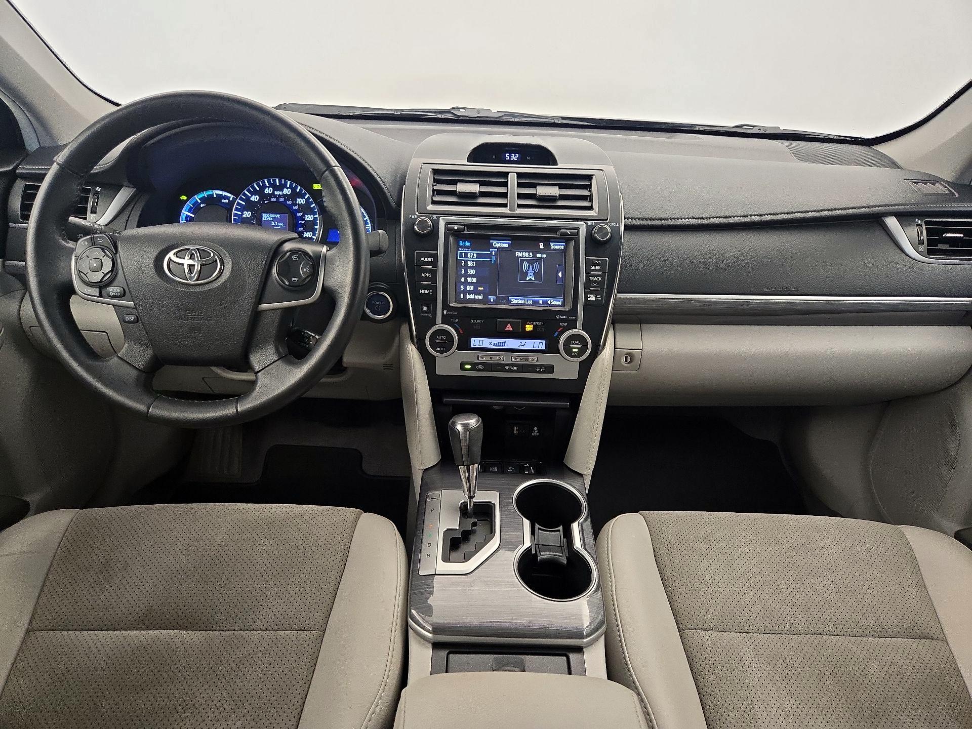 Thumbnail: 2014 Toyota Camry - 9