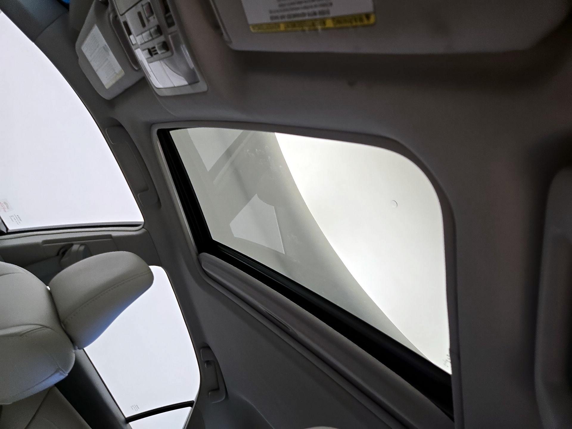 Thumbnail: 2014 Toyota Camry - 19