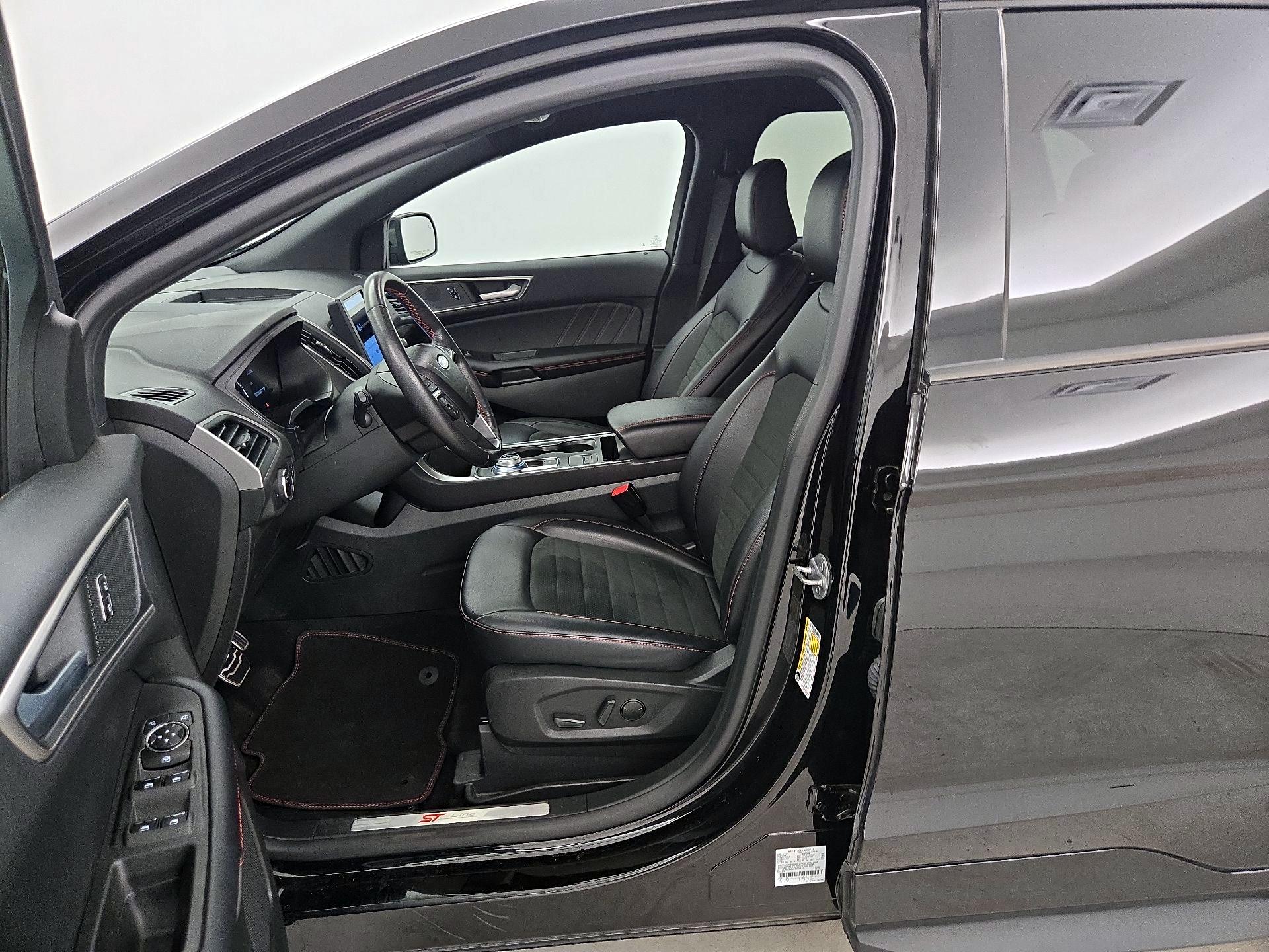Thumbnail: 2023 Ford Edge - 11