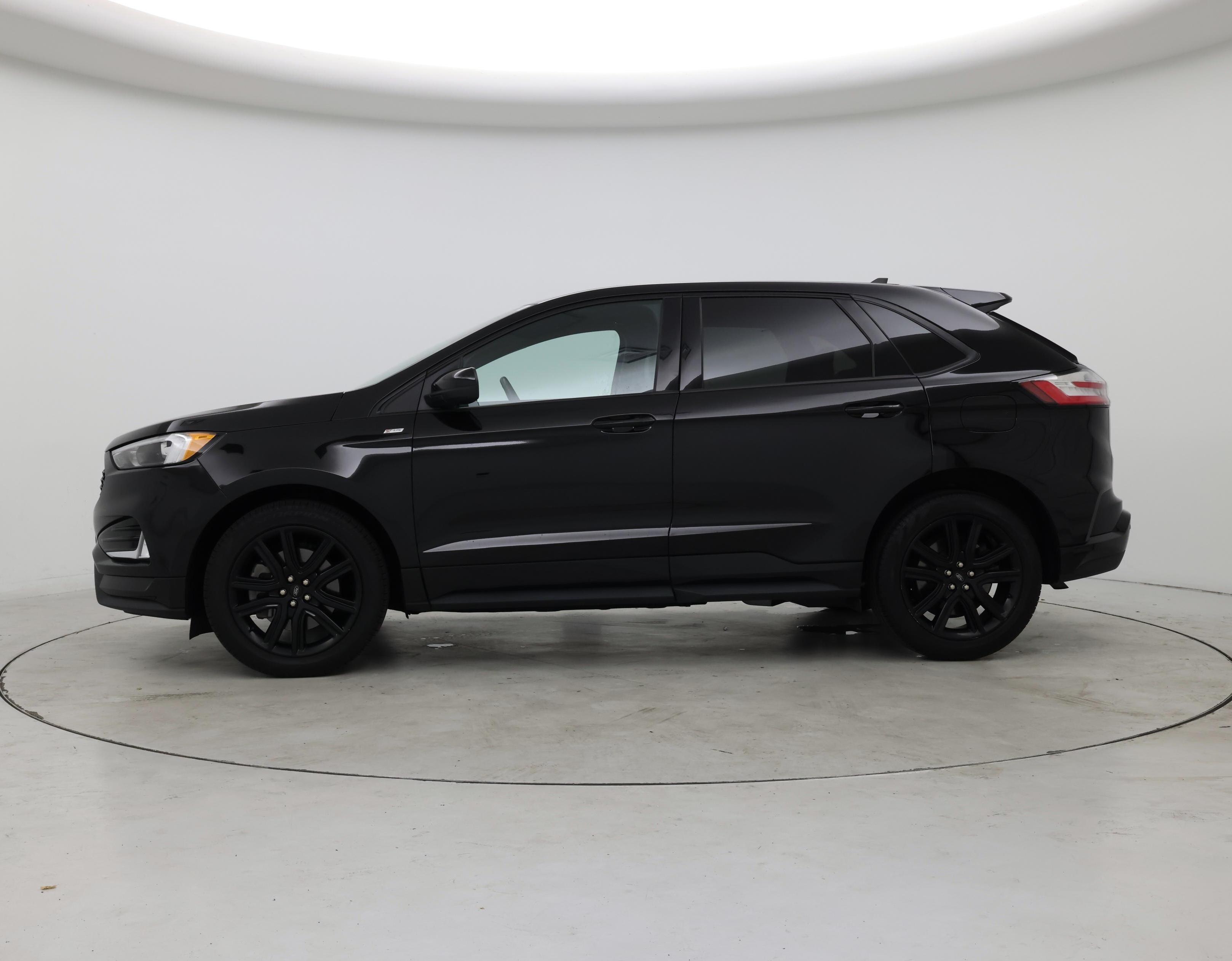 Thumbnail: 2023 Ford Edge - 3