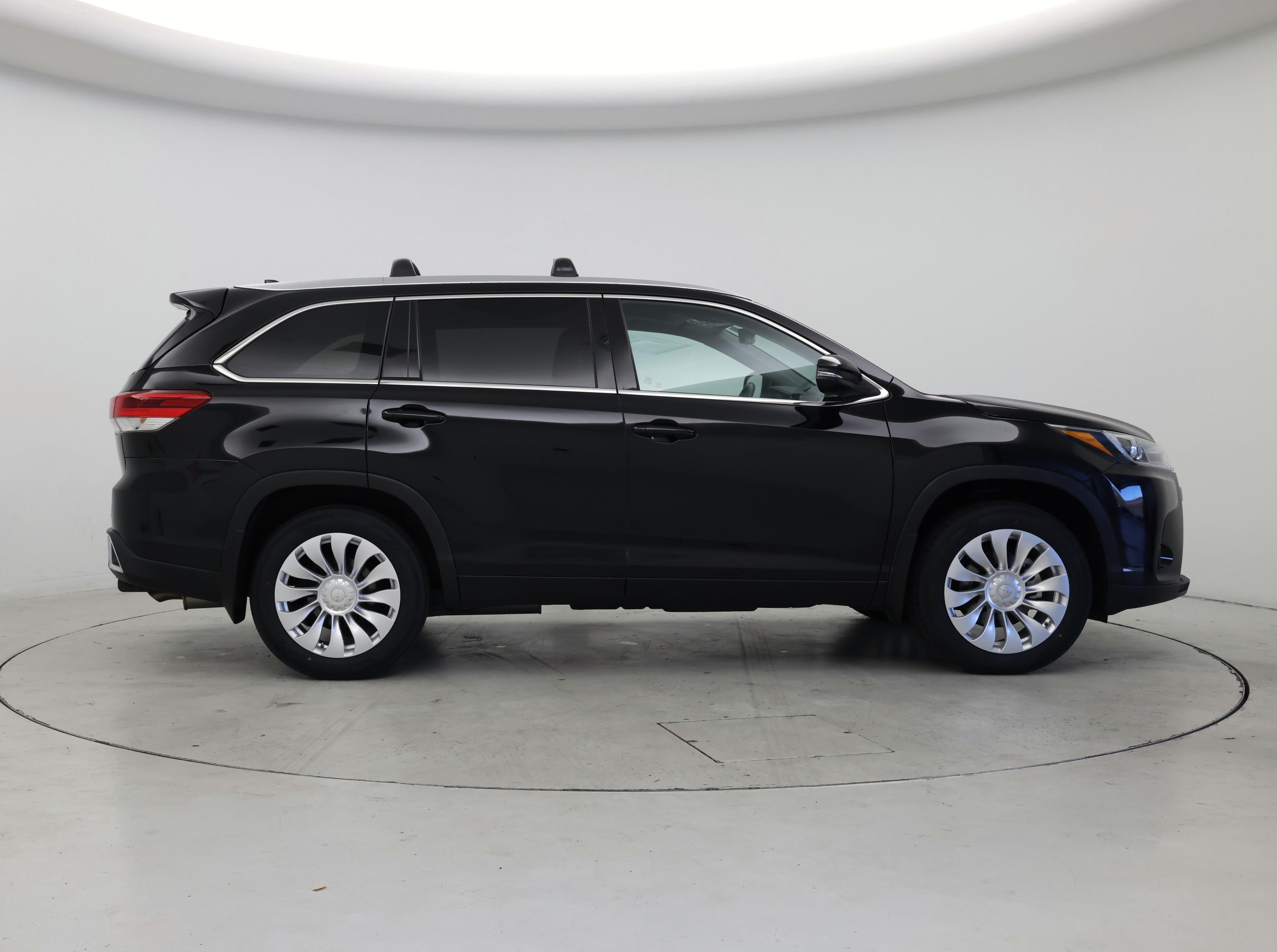 Thumbnail: 2018 Toyota Highlander - 7