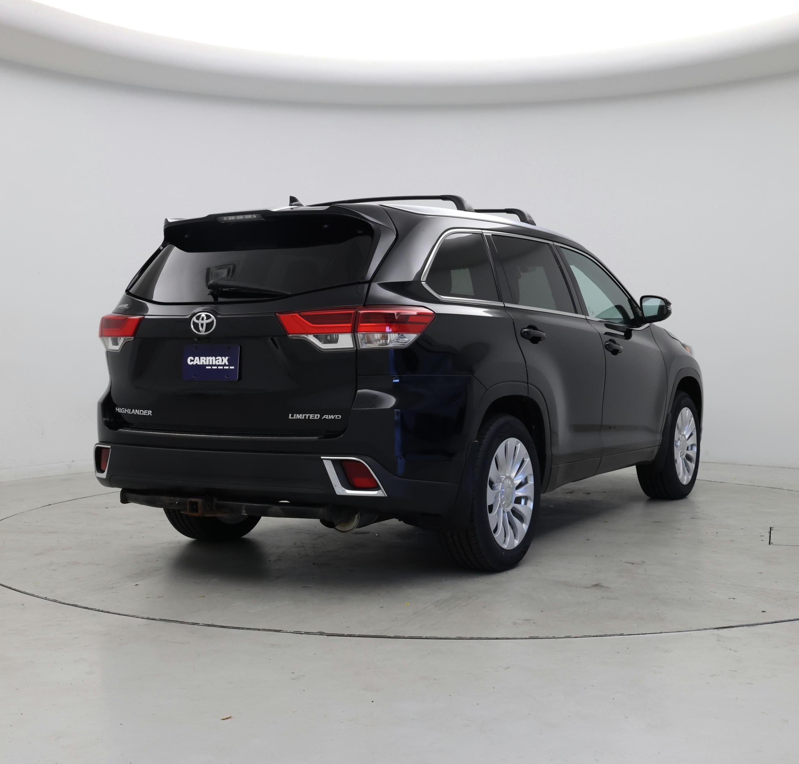 Thumbnail: 2018 Toyota Highlander - 8