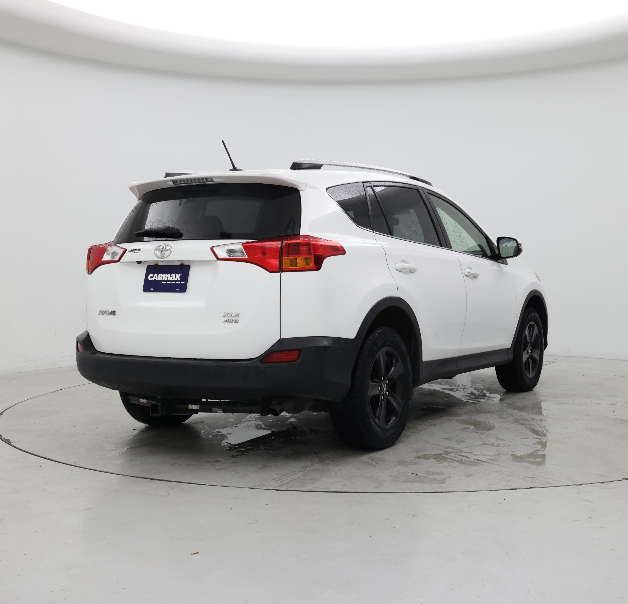 Thumbnail: 2015 Toyota RAV4 - 8