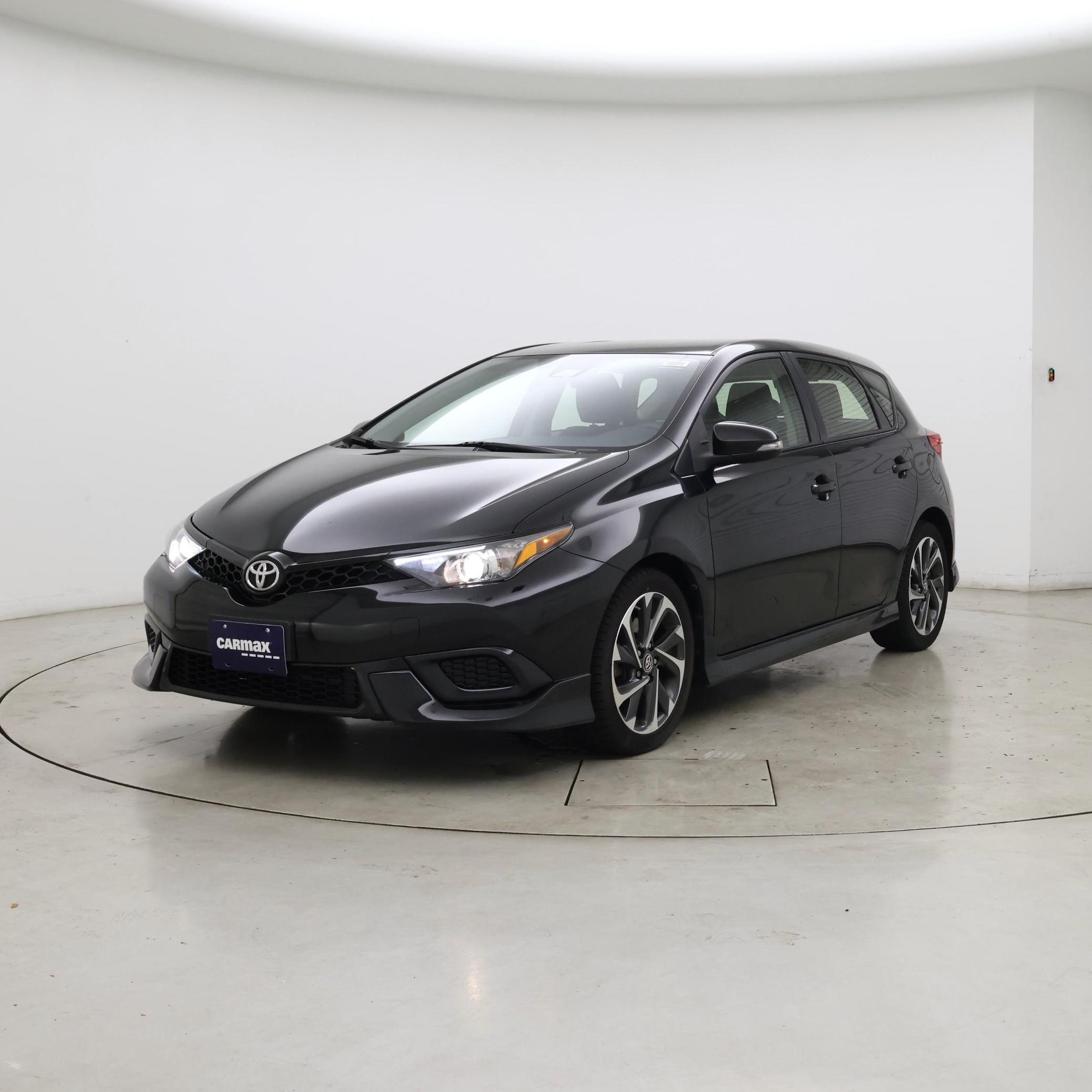 Thumbnail: 2017 Toyota Corolla iM - 4