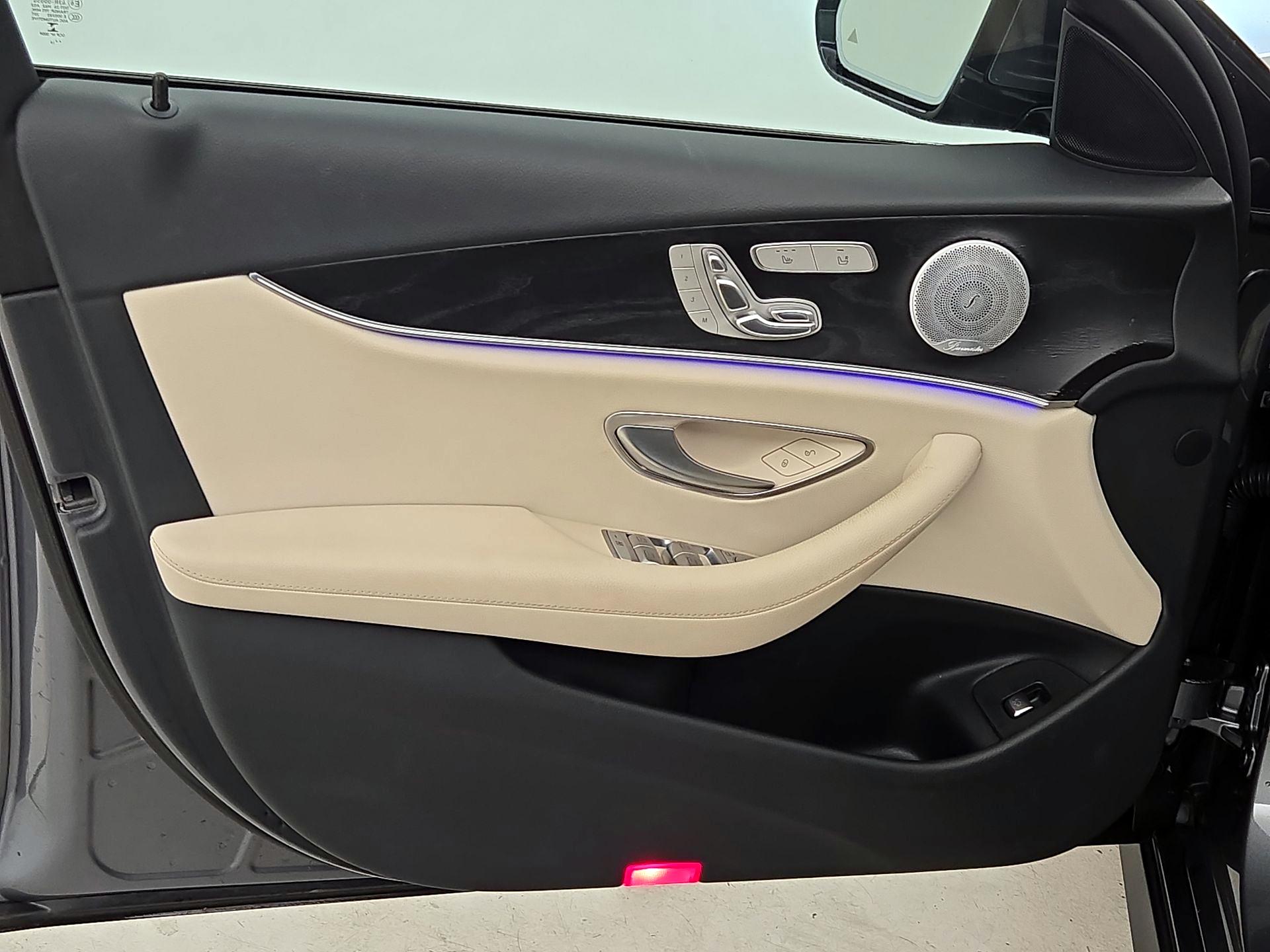 Thumbnail: 2019 Mercedes-Benz E-Class - 12