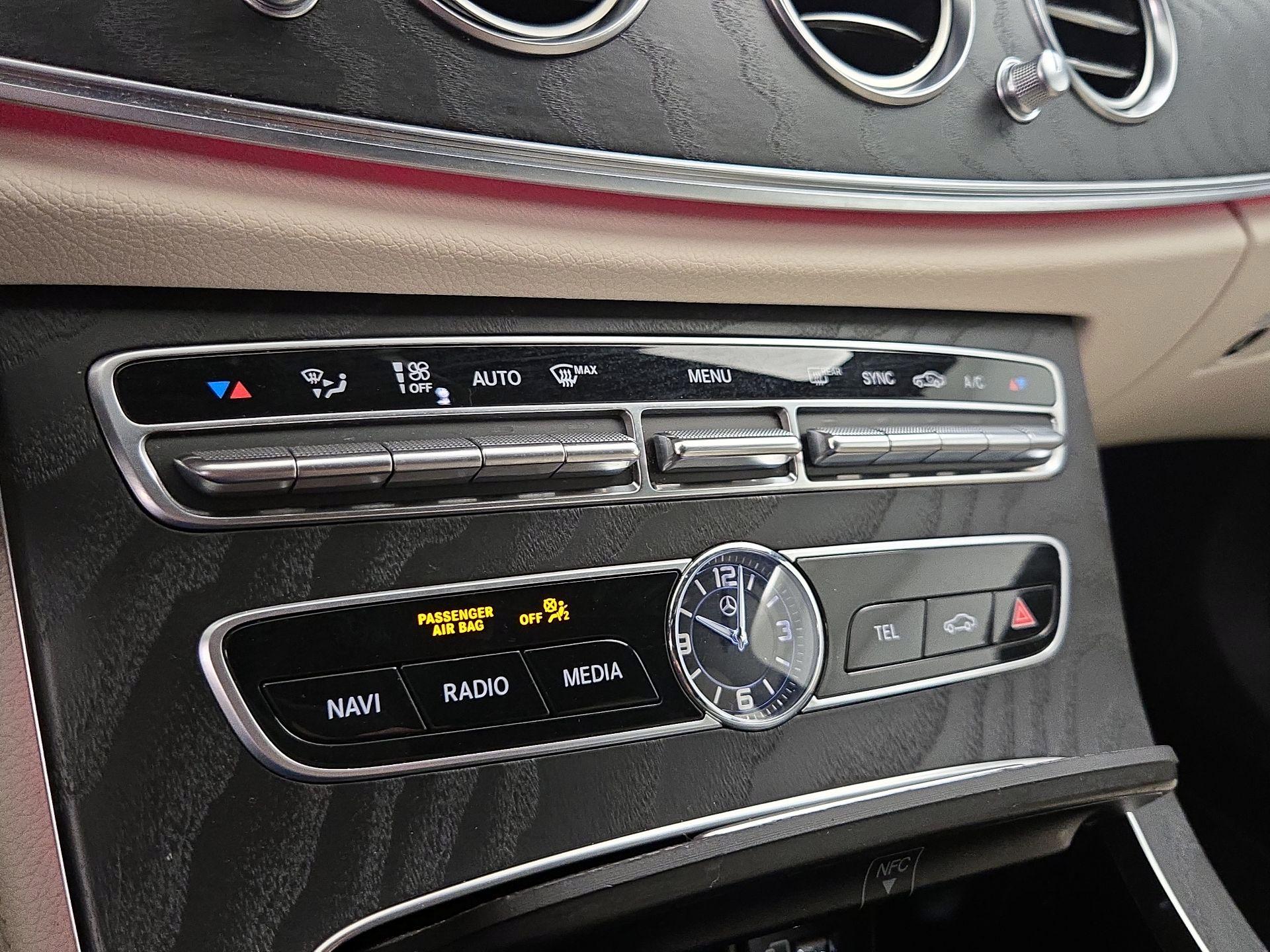 Thumbnail: 2019 Mercedes-Benz E-Class - 17