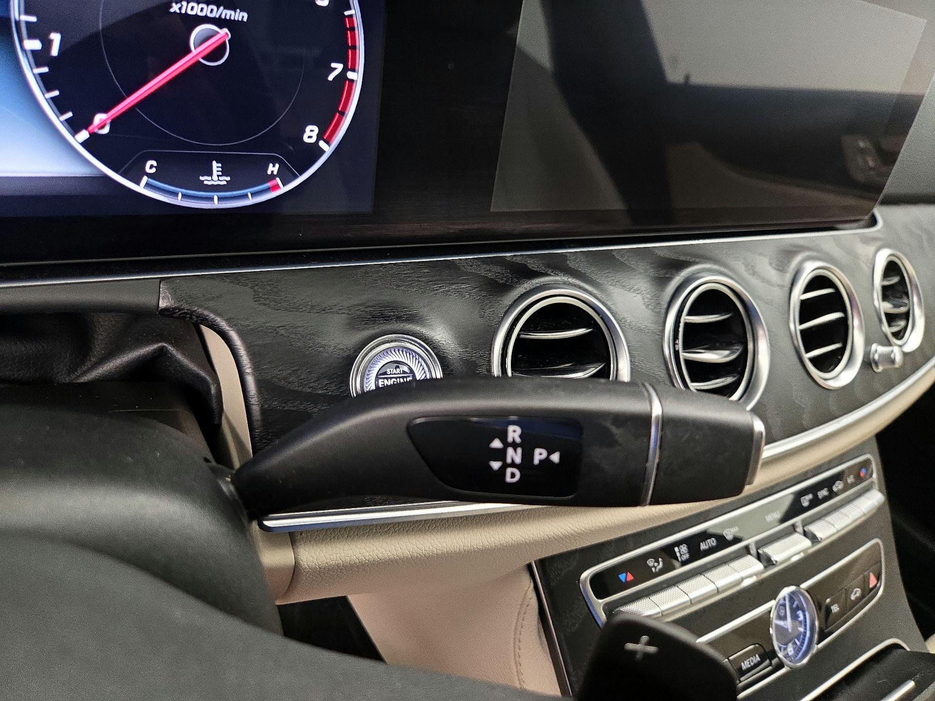 Thumbnail: 2019 Mercedes-Benz E-Class - 18