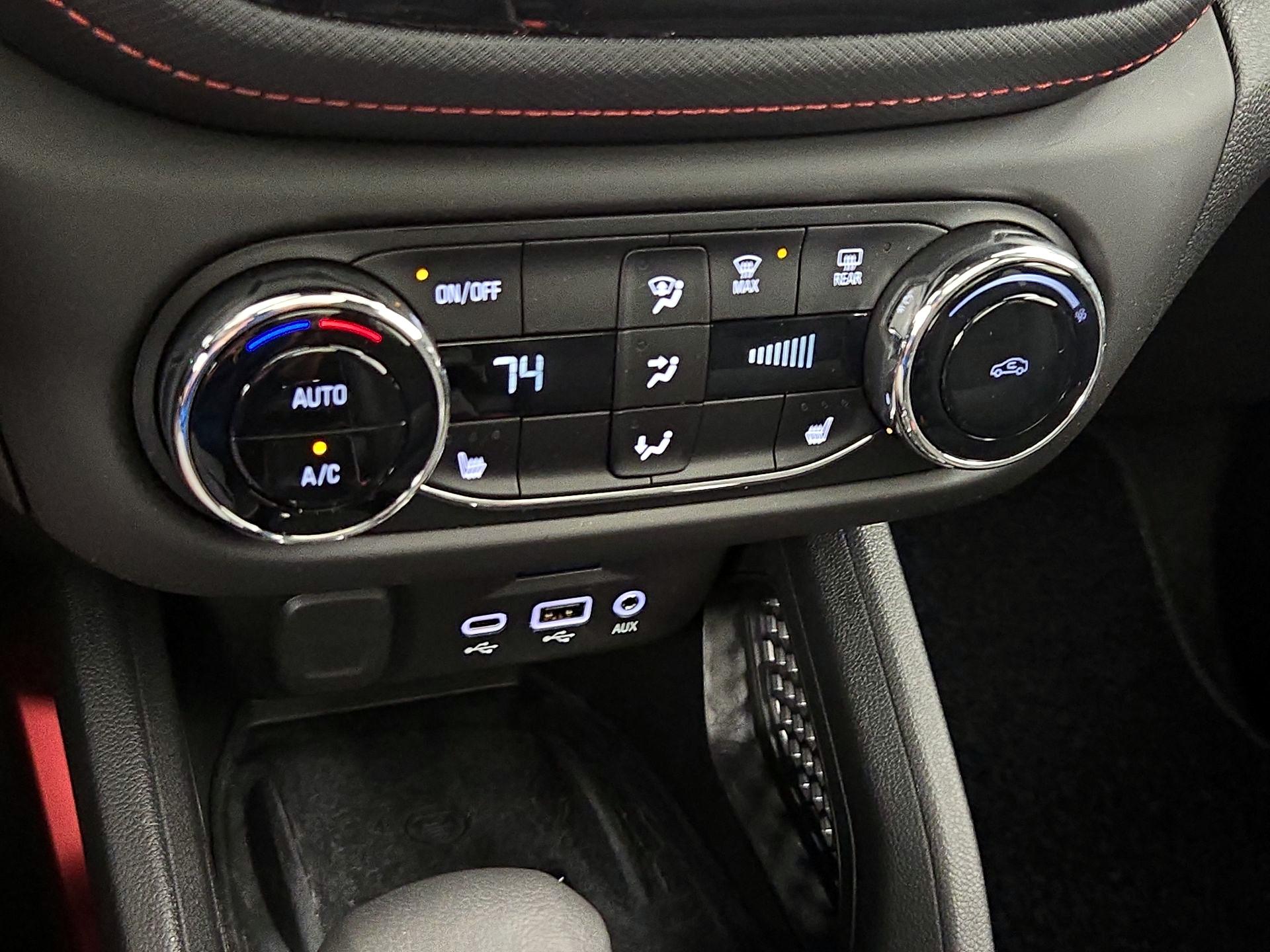 Thumbnail: 2023 Chevrolet TrailBlazer - 16