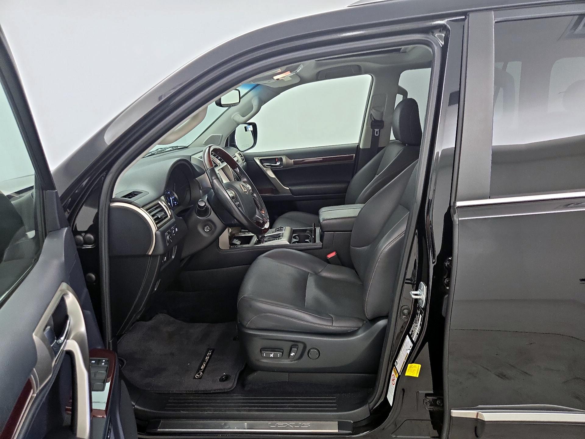 Thumbnail: 2019 Lexus GX - 11