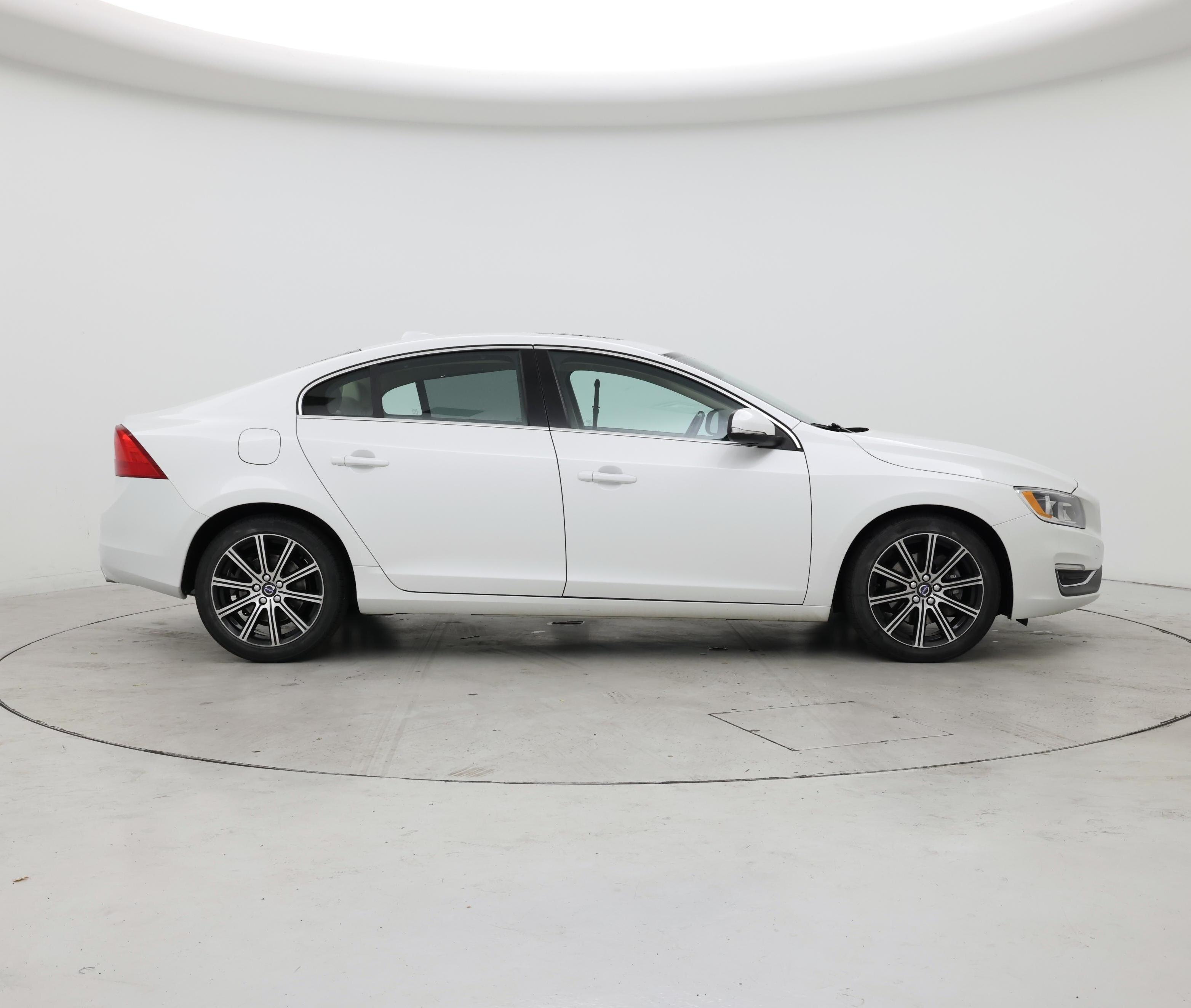 Thumbnail: 2018 Volvo S60 - 7