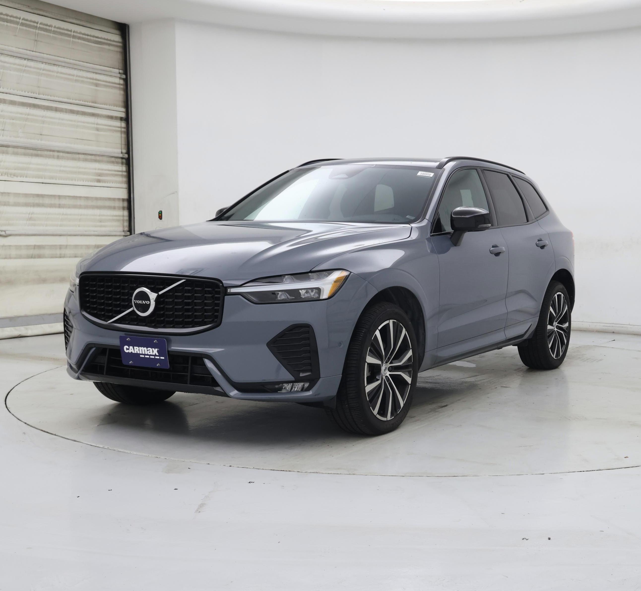 Thumbnail: 2023 Volvo XC60 - 4