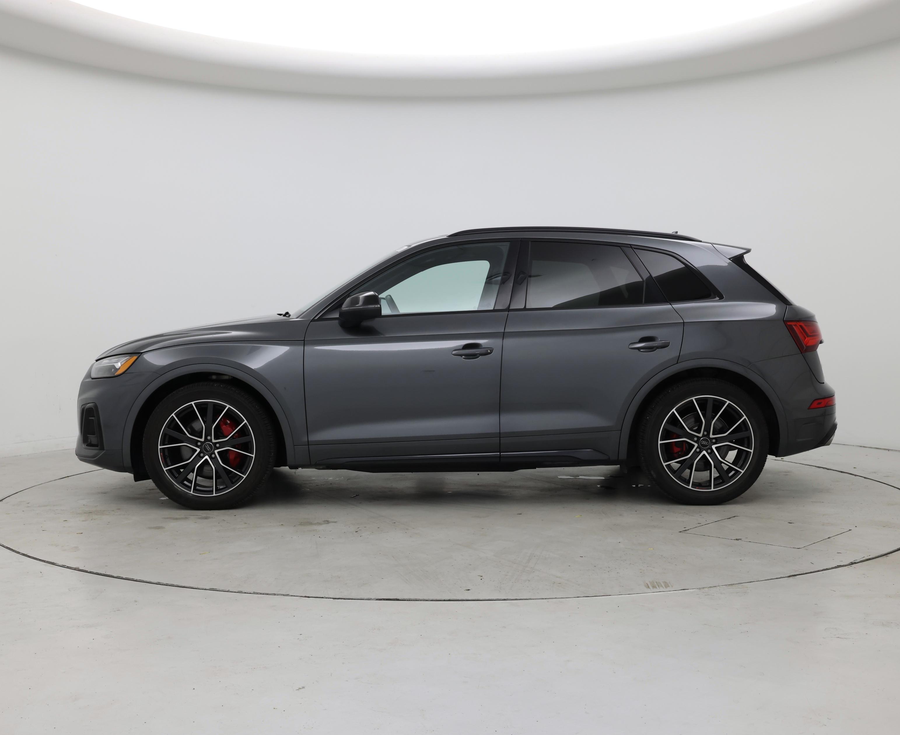 Thumbnail: 2021 Audi SQ5 - 3