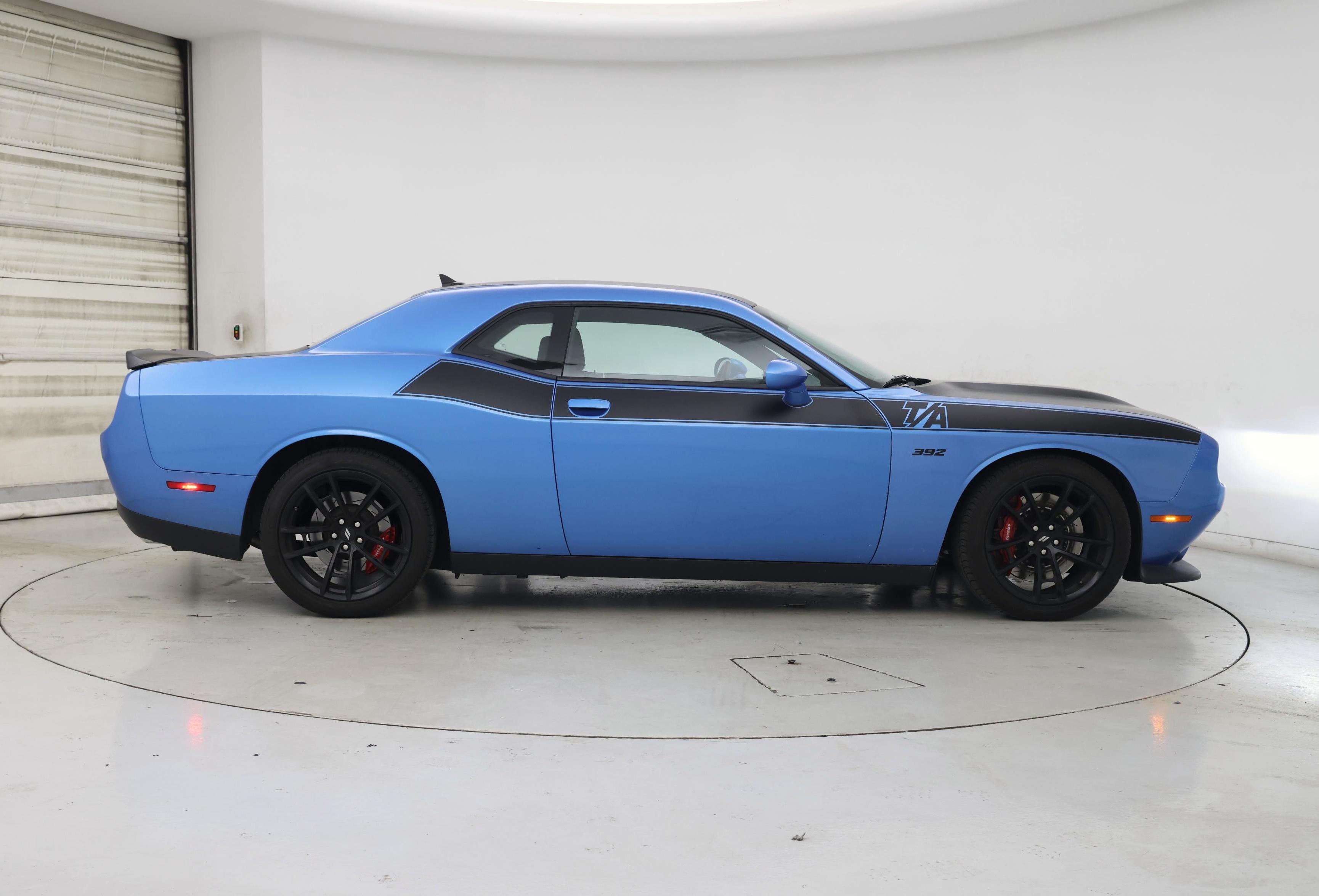 Thumbnail: 2018 Dodge Challenger - 7