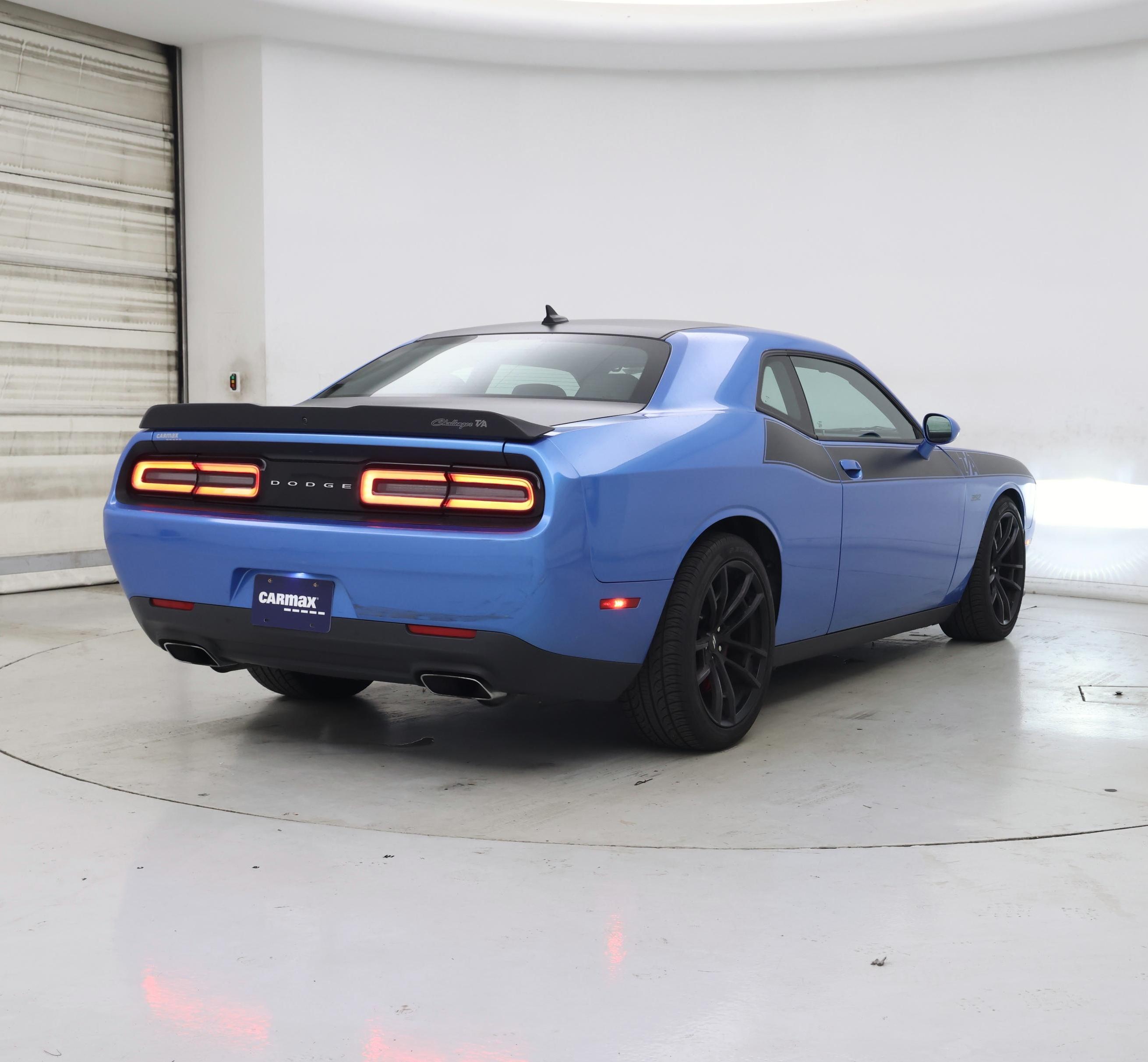 Thumbnail: 2018 Dodge Challenger - 8